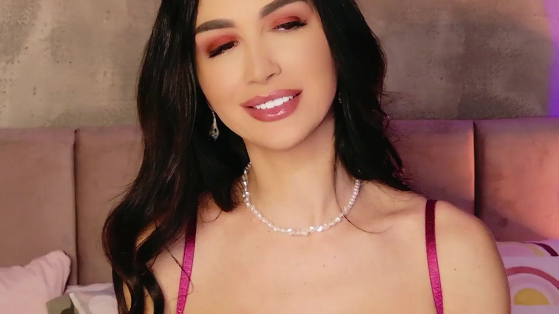 Gallery image thumbnail from AllisonDesire's myfreecams stream on, 01/07/2026, 17:07 image 11 of 20