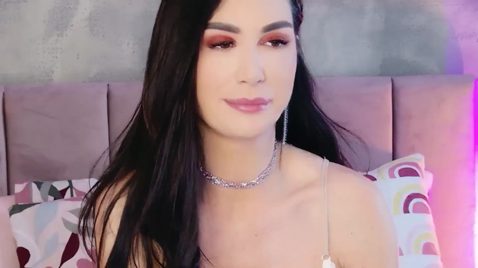 Gallery image thumbnail from AllisonDesire's myfreecams stream on, 01/16/2026, 10:21 image 18 of 20