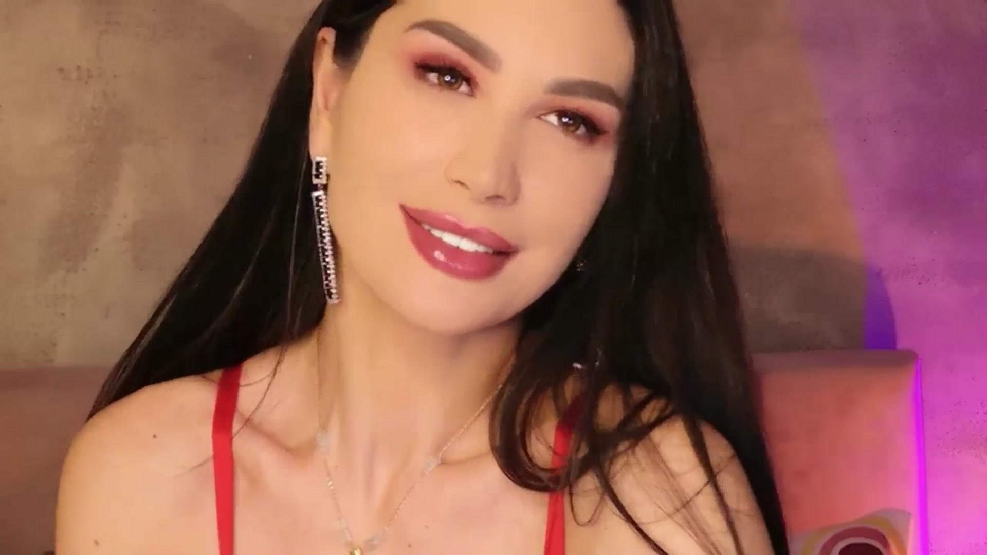 Gallery image thumbnail from AllisonDesire's myfreecams stream on, 01/23/2026, 18:13 image 17 of 20