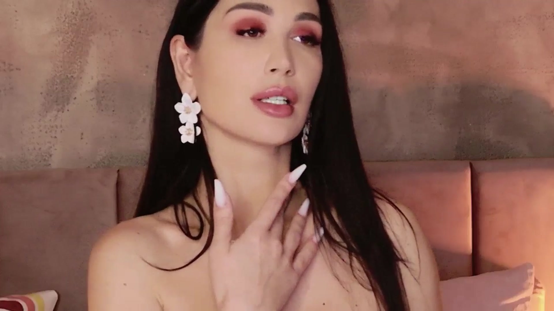 Gallery image thumbnail from AllisonDesire's myfreecams stream on, 02/01/2026, 16:07 image 16 of 20