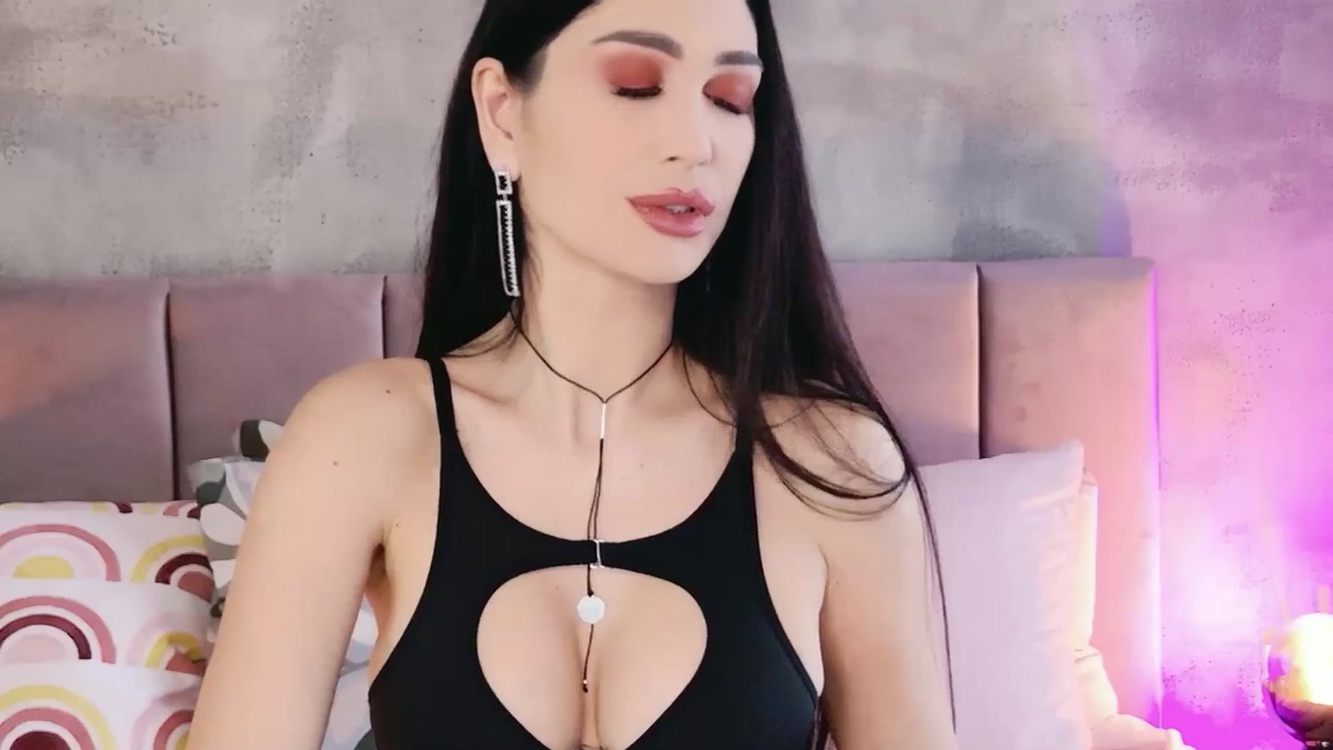 Gallery image thumbnail from AllisonDesire's myfreecams stream on, 02/05/2026, 08:59 image 16 of 20