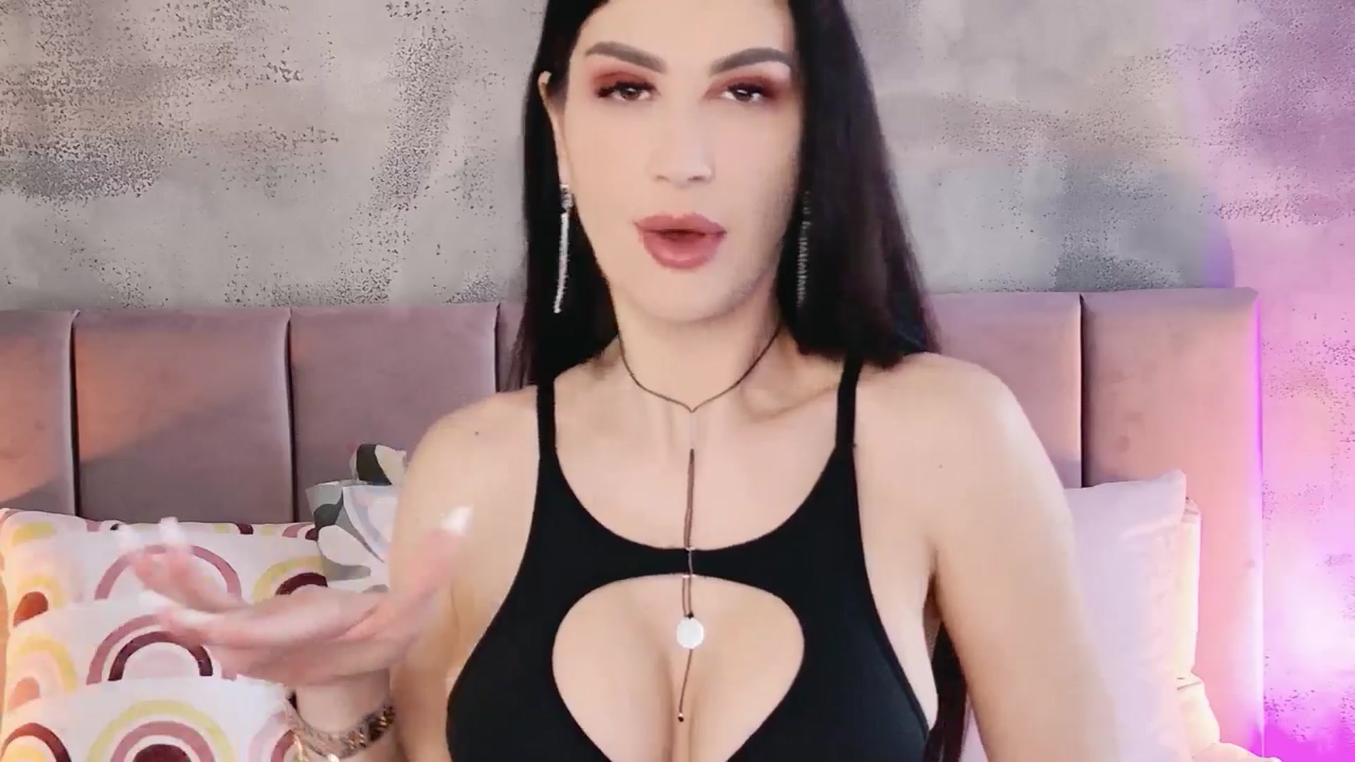 Gallery image thumbnail from AllisonDesire's myfreecams stream on, 02/05/2026, 08:59 image 17 of 20