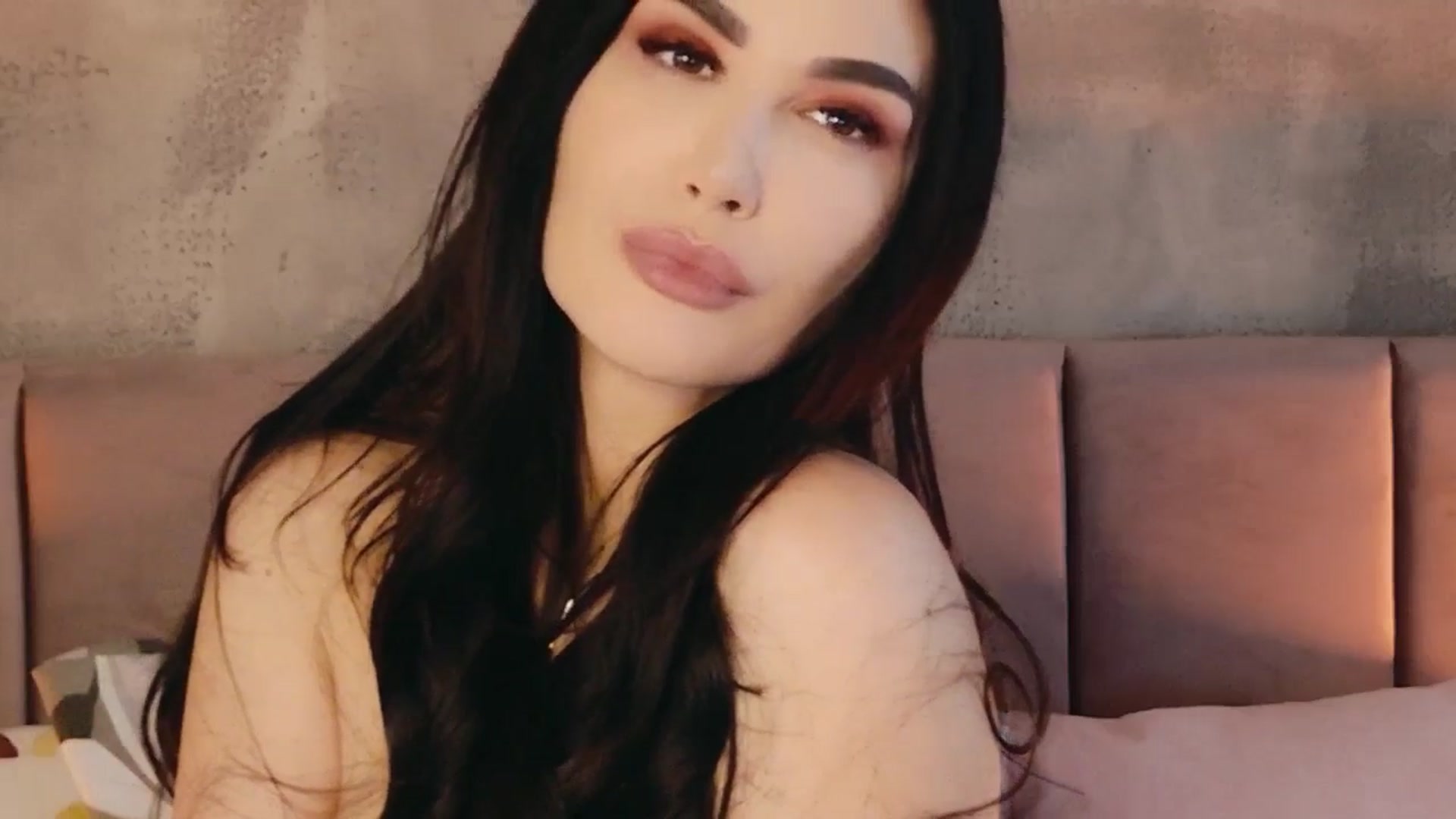 Gallery image thumbnail from AllisonDesire's myfreecams stream on, 02/07/2026, 11:19 image 7 of 20