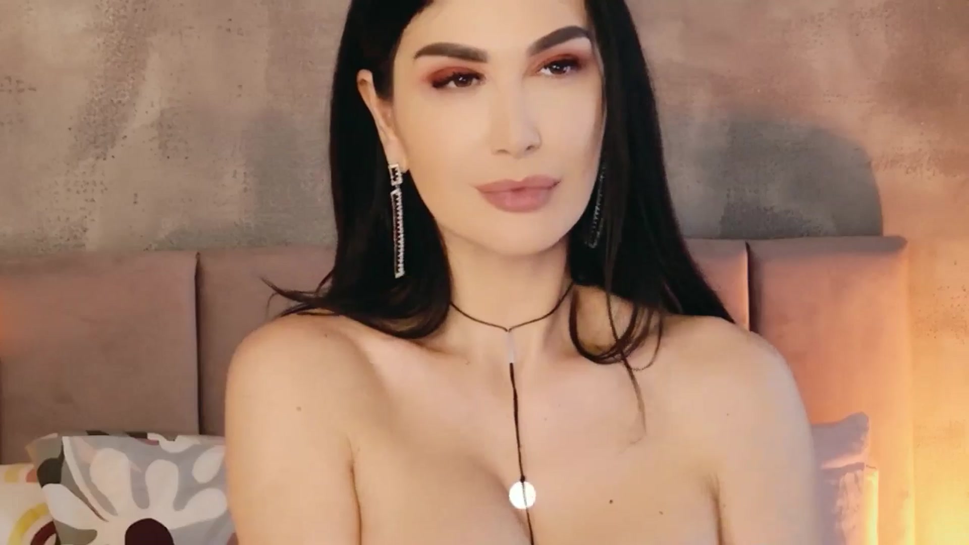 Gallery image thumbnail from AllisonDesire's myfreecams stream on, 02/07/2026, 11:19 image 17 of 20