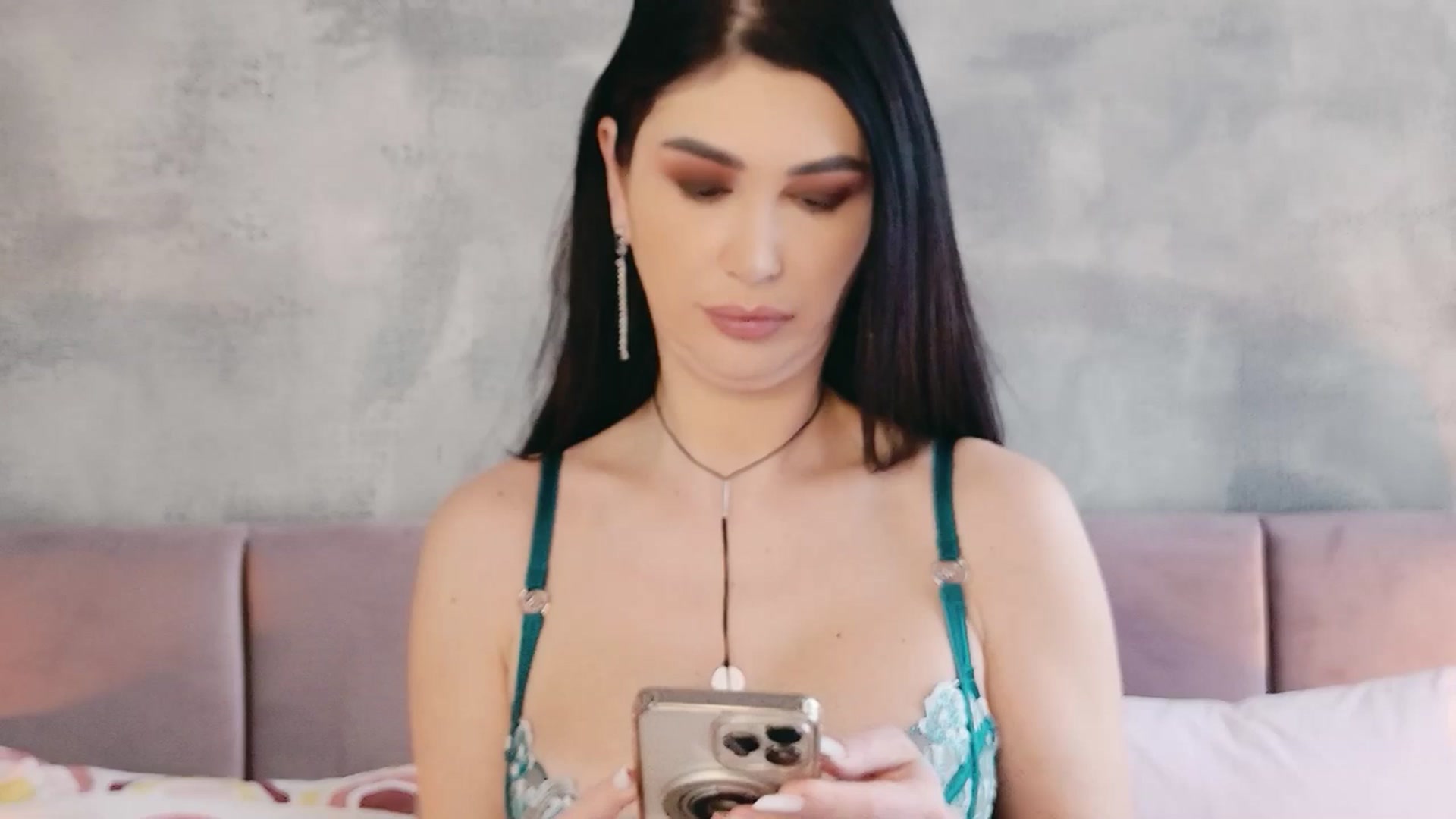 Gallery image thumbnail from AllisonDesire's myfreecams stream on, 02/12/2026, 11:17 image 19 of 20