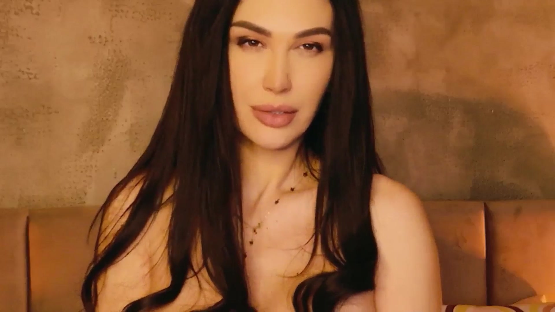Gallery image thumbnail from AllisonDesire's myfreecams stream on, 02/26/2026, 17:56 image 15 of 20