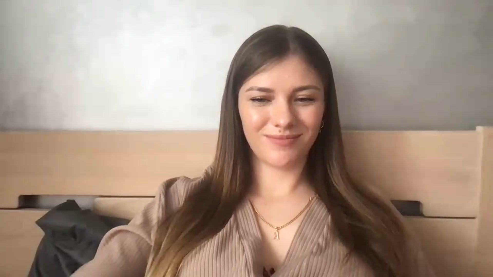 Gallery image thumbnail from AllisonWright's myfreecams stream on, 05/31/2026, 10:01 image 18 of 20