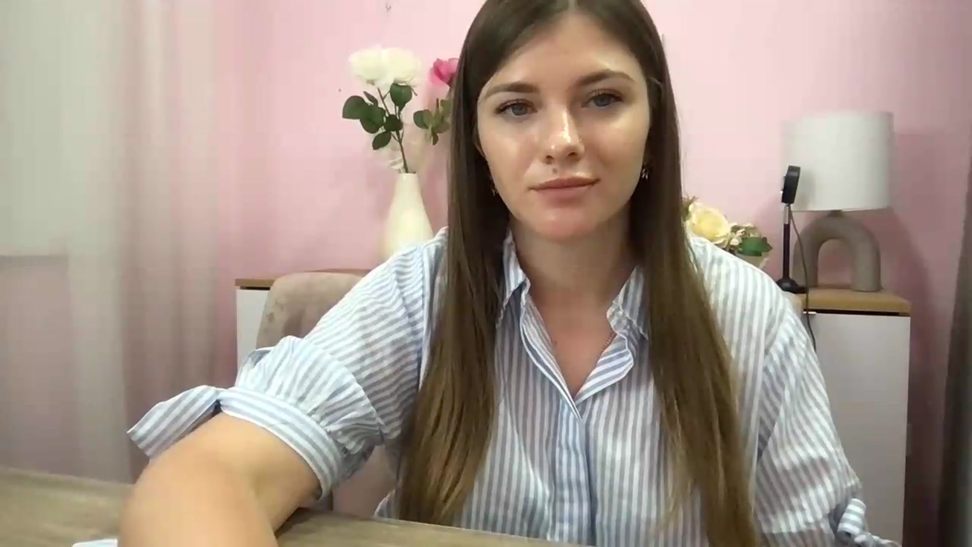 Gallery image thumbnail from AllisonWright's myfreecams stream on, 07/28/2026, 11:03 image 15 of 20