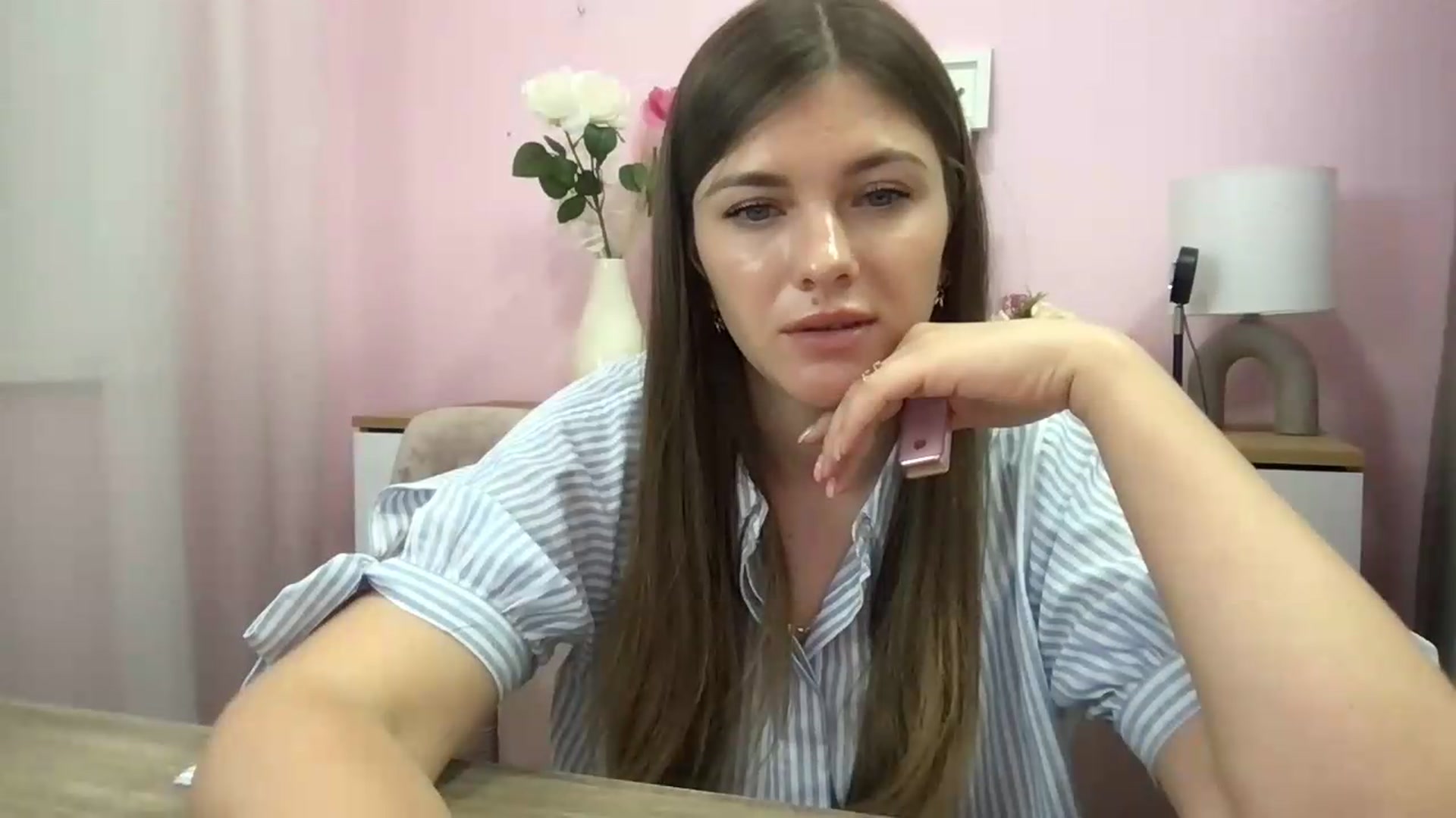 Gallery image thumbnail from AllisonWright's myfreecams stream on, 07/28/2026, 11:03 image 13 of 20