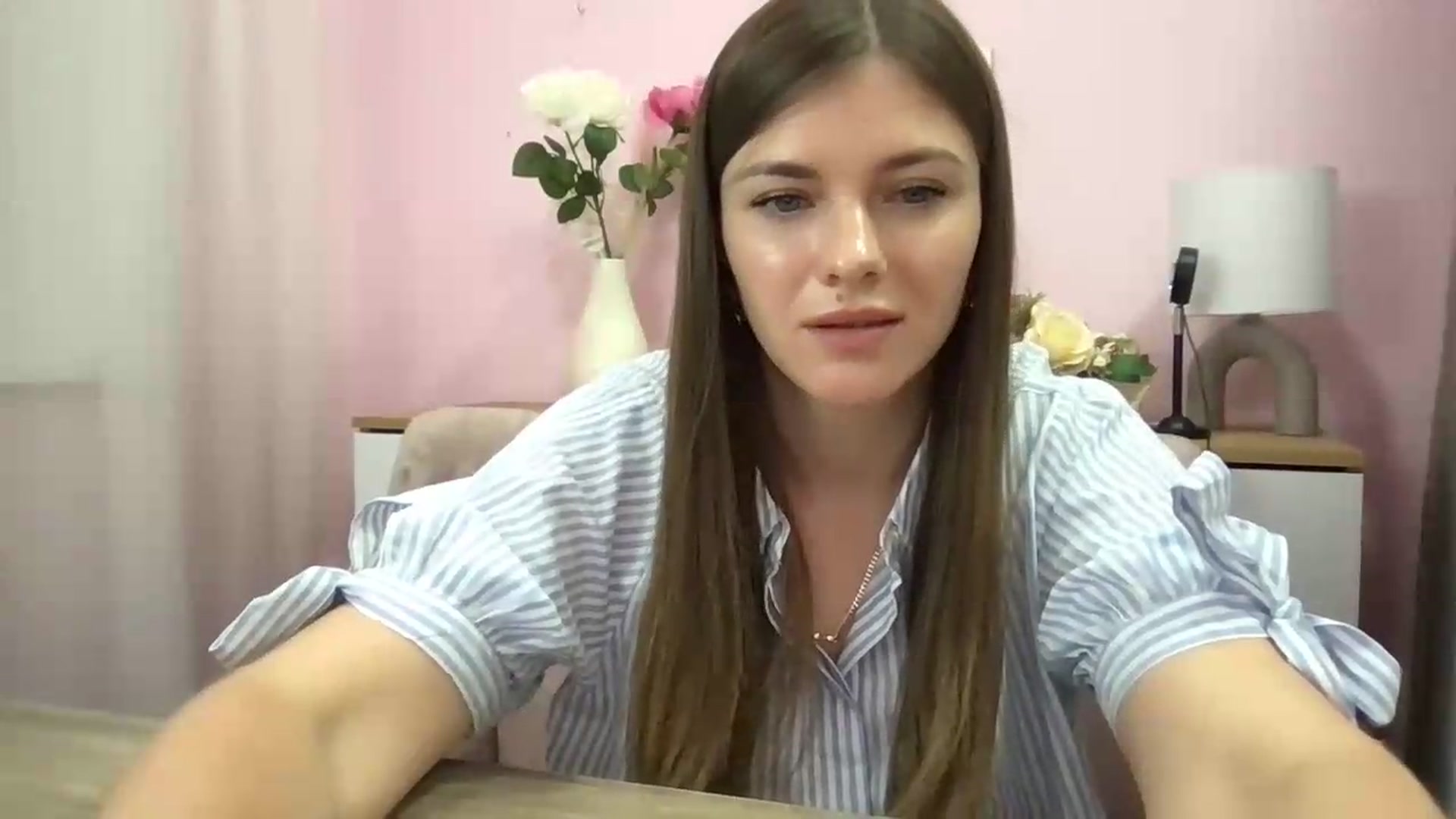 Gallery image thumbnail from AllisonWright's myfreecams stream on, 07/28/2026, 11:03 image 10 of 20