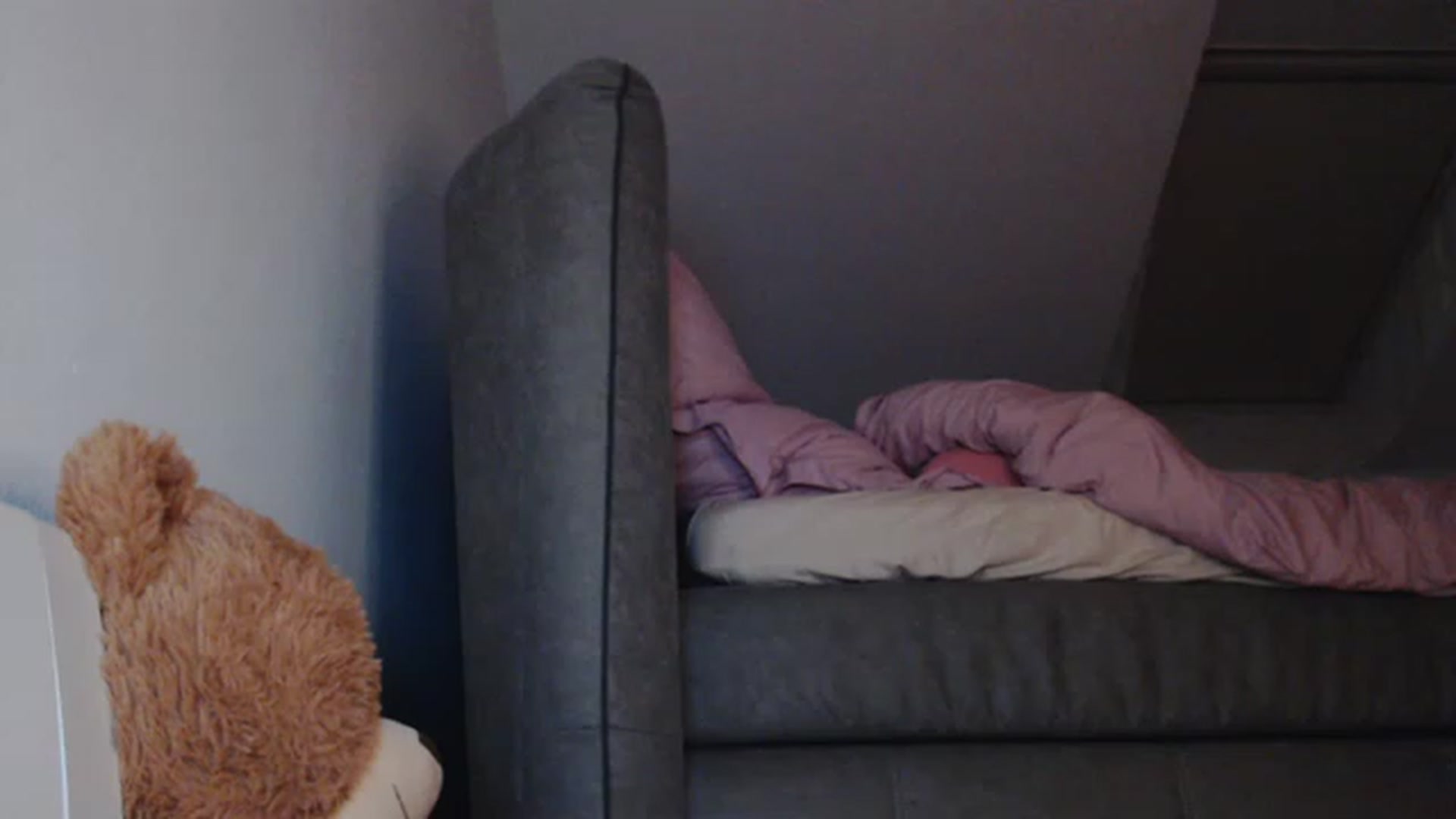 Gallery image thumbnail from AllleeS's myfreecams stream on, 12/08/2022, 20:51 image 18 of 20
