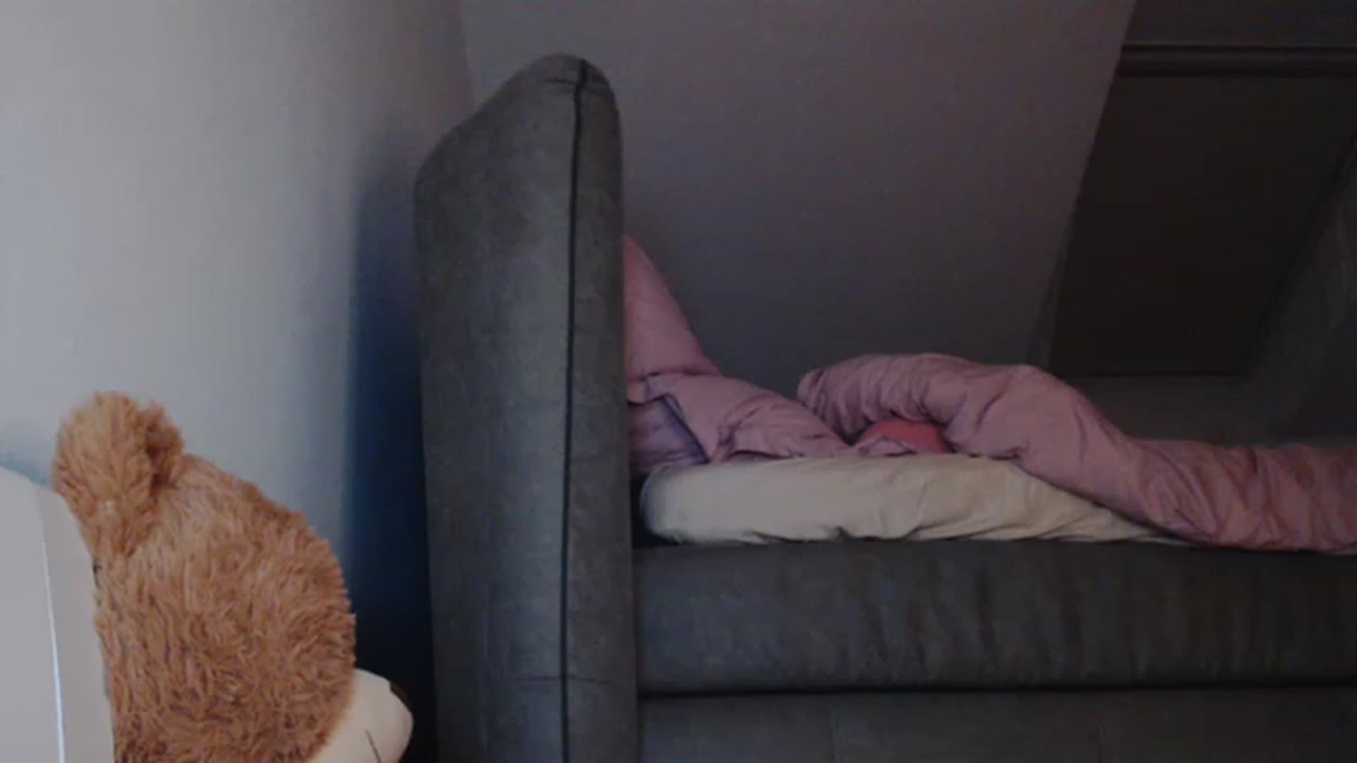 Gallery image thumbnail from AllleeS's myfreecams stream on, 12/08/2022, 20:51 image 17 of 20