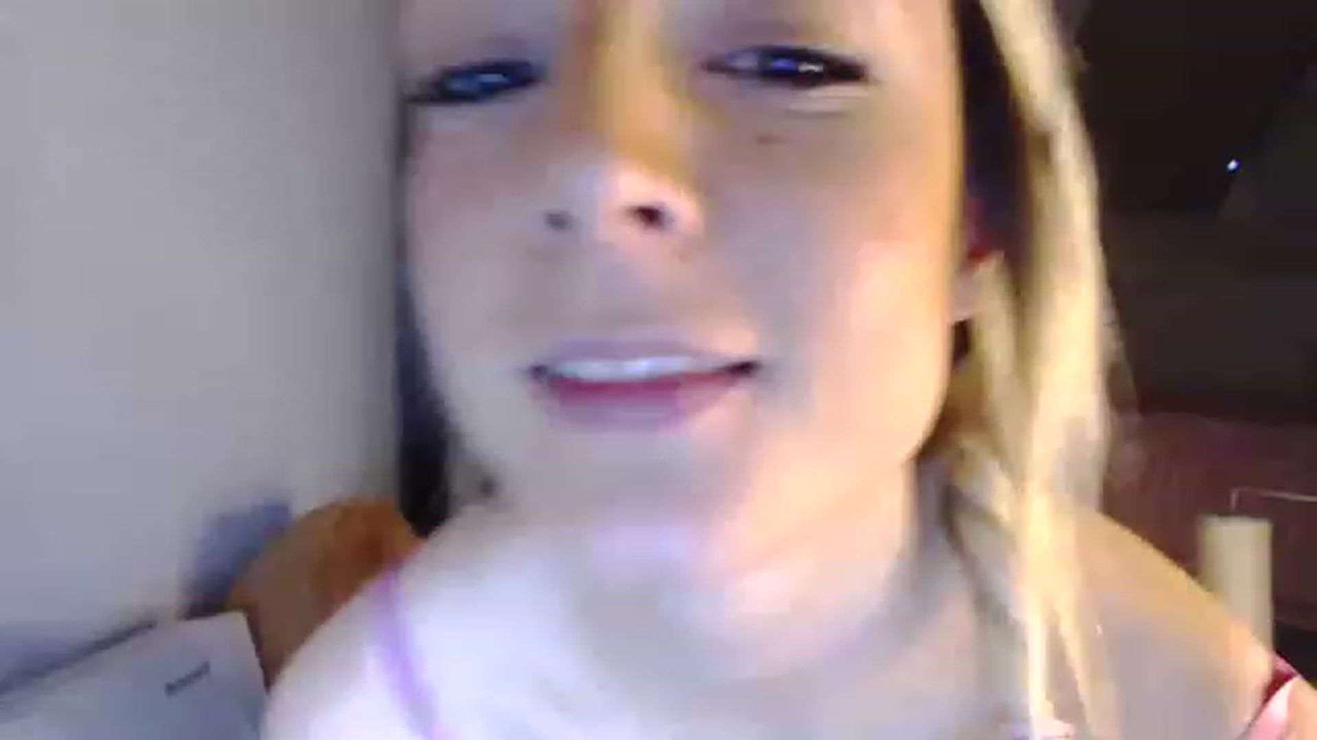 Gallery image thumbnail from AllleeS's myfreecams stream on, 02/06/2023, 13:42 image 7 of 20
