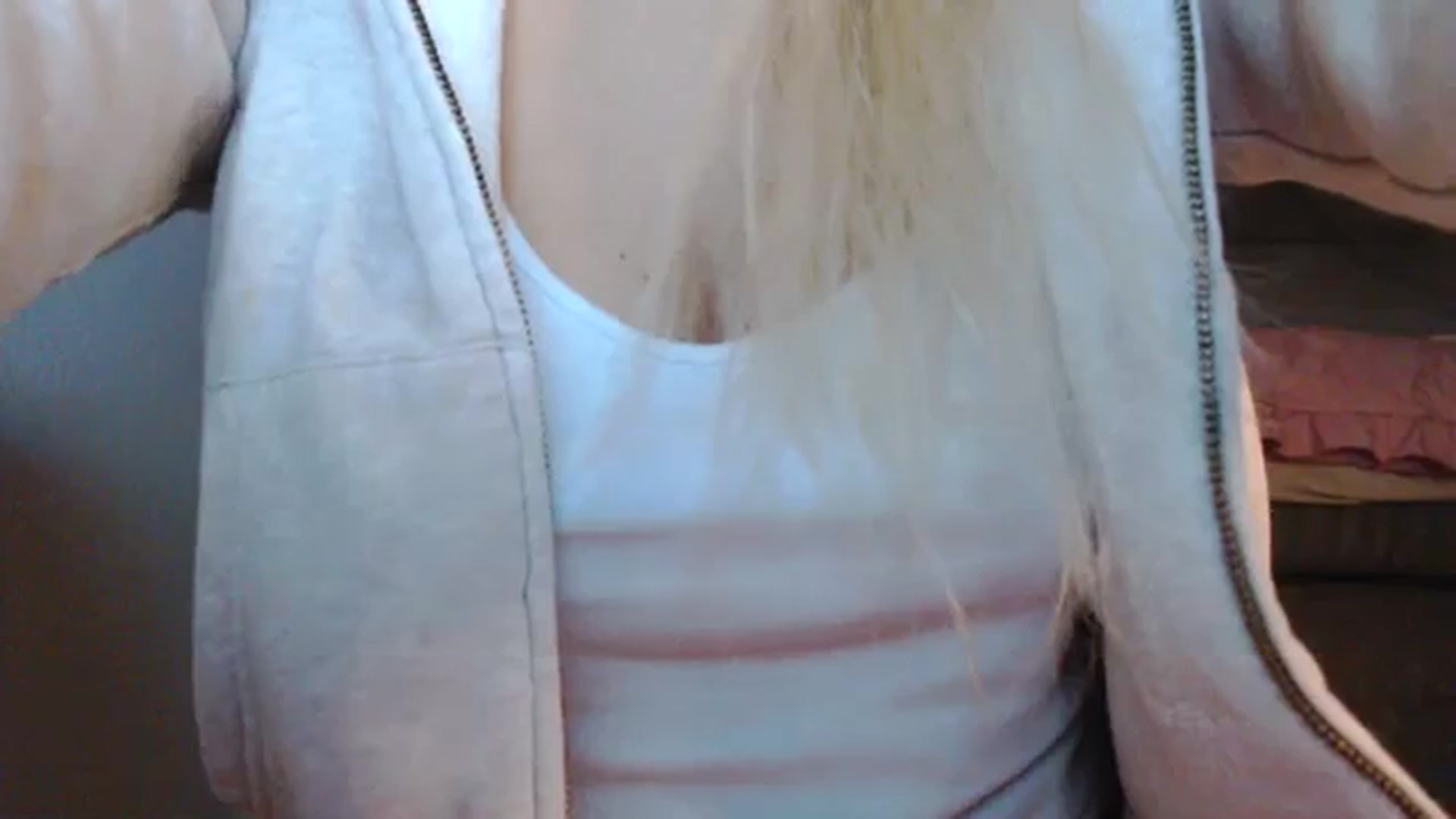 Gallery image thumbnail from AllleeS's myfreecams stream on, 11/12/2023, 15:06 image 11 of 20