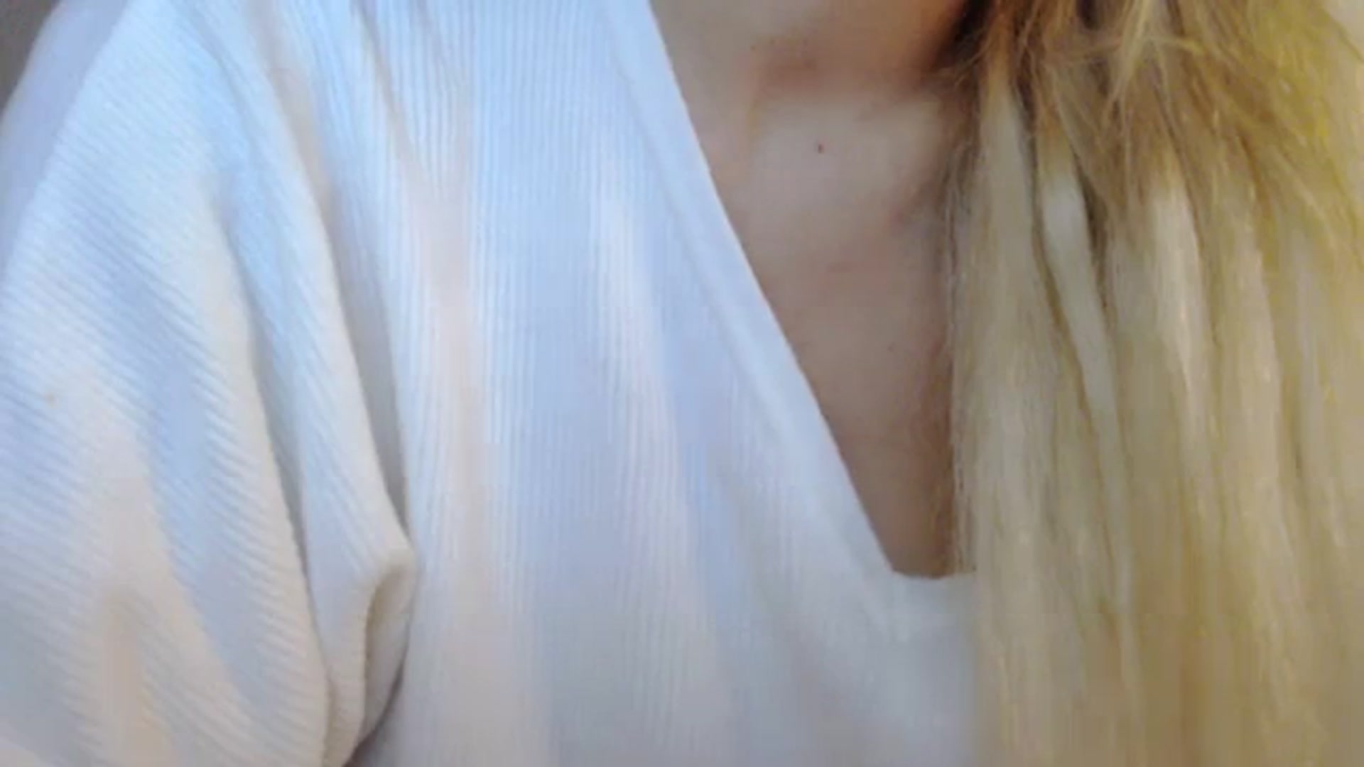 Gallery image thumbnail from AllleeS's myfreecams stream on, 11/13/2023, 14:14 image 10 of 20