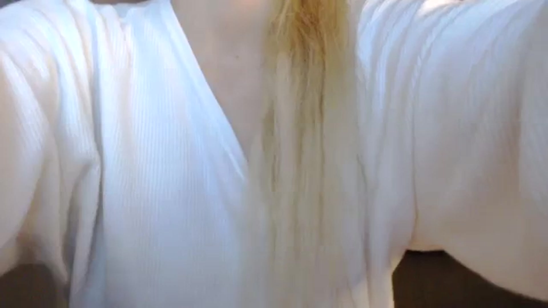 Gallery image thumbnail from AllleeS's myfreecams stream on, 11/13/2023, 14:14 image 17 of 20