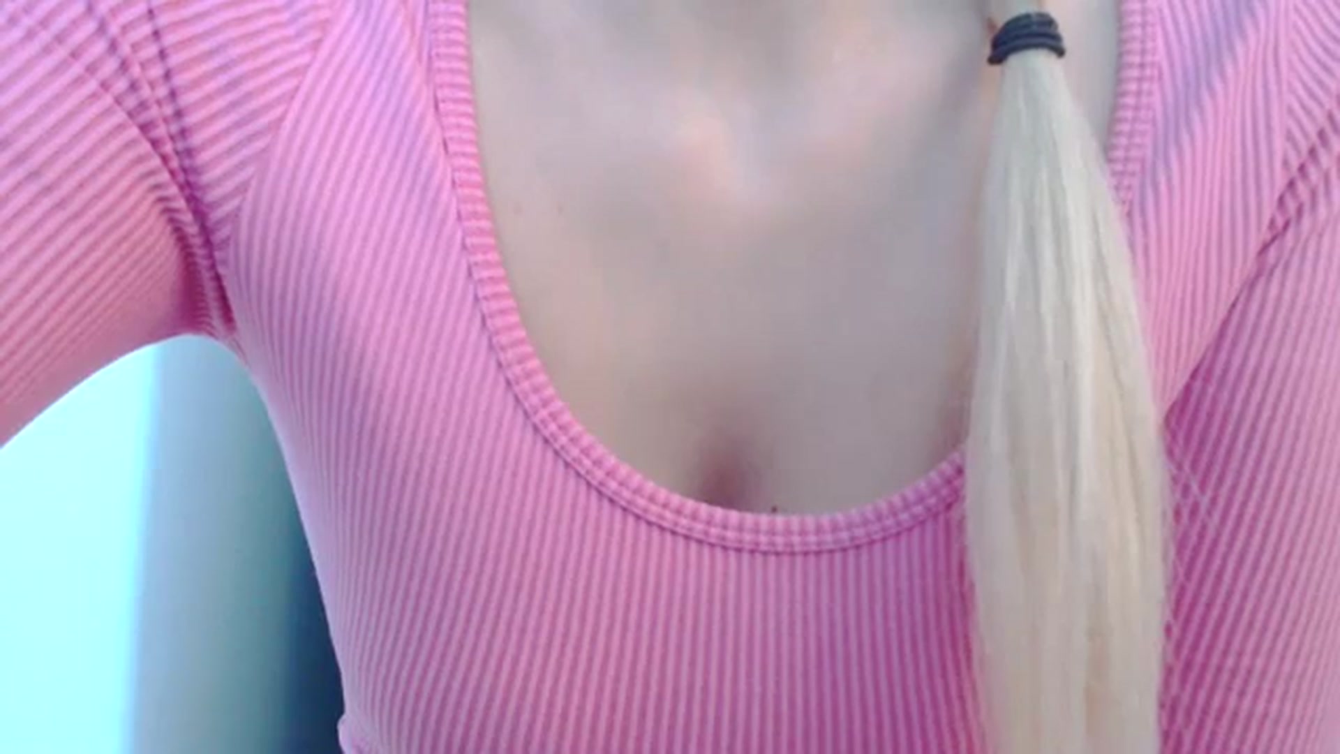 Gallery image thumbnail from AllleeS's myfreecams stream on, 12/12/2023, 15:20 image 8 of 20