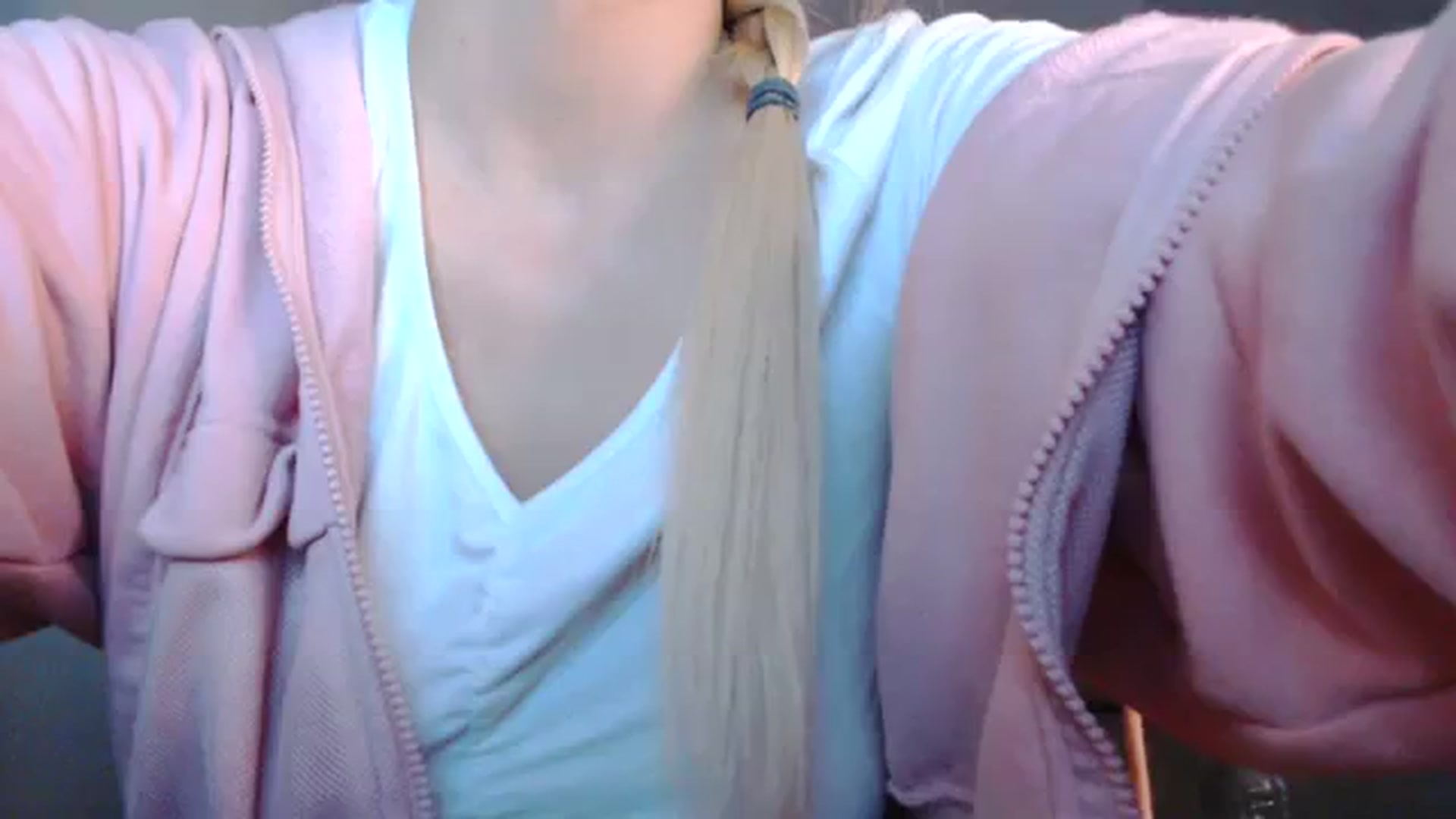 Gallery image thumbnail from AllleeS's myfreecams stream on, 12/14/2023, 14:46 image 1 of 20