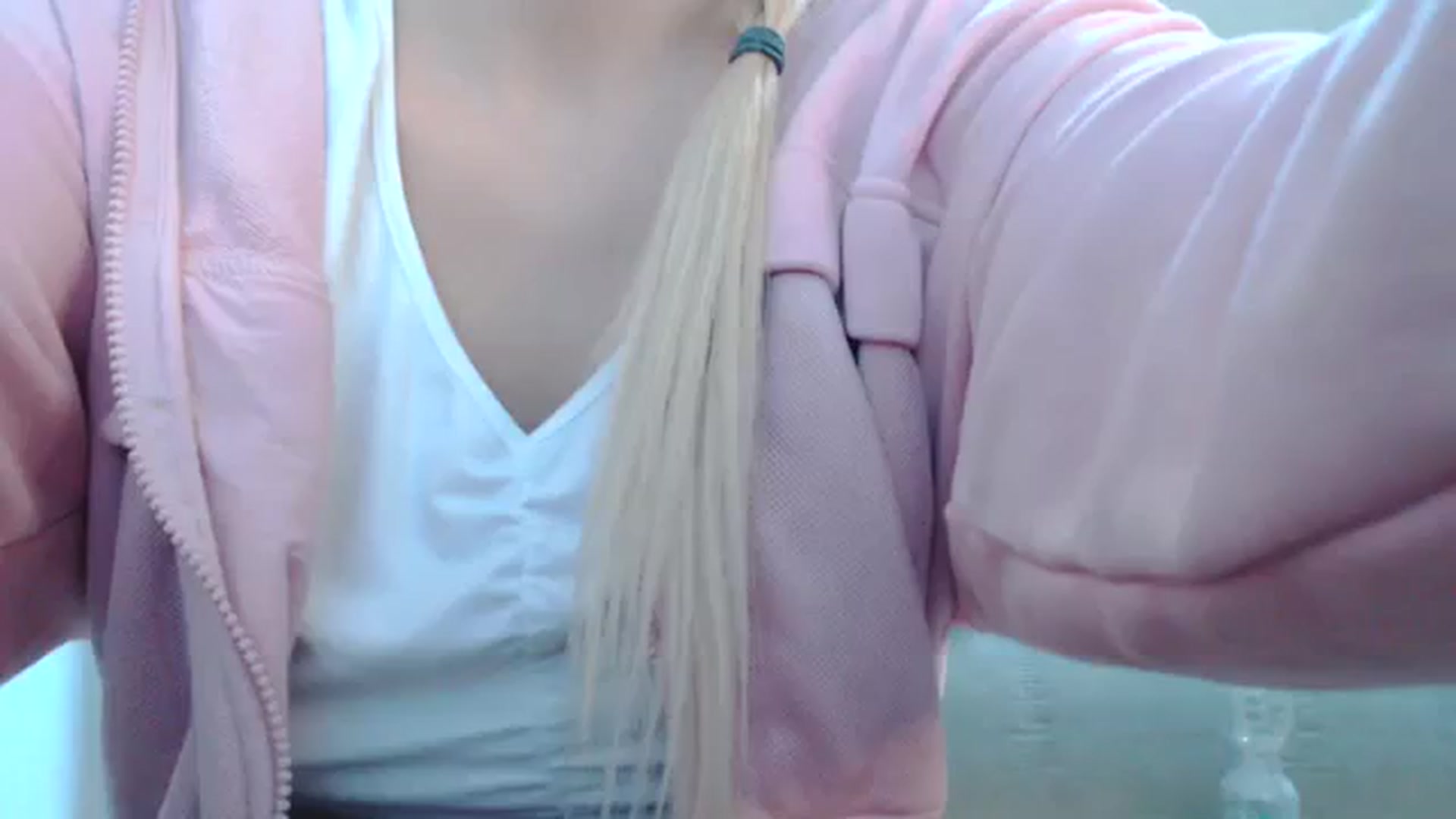 Gallery image thumbnail from AllleeS's myfreecams stream on, 12/14/2023, 14:46 image 11 of 20