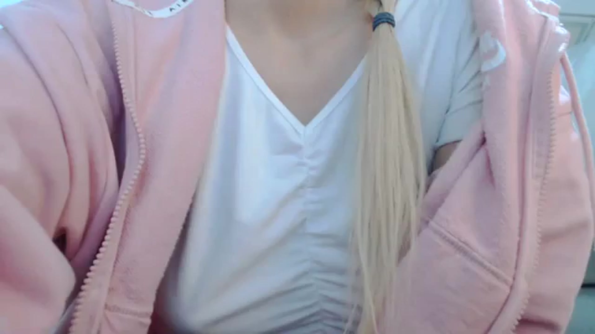 Gallery image thumbnail from AllleeS's myfreecams stream on, 12/14/2023, 14:46 image 18 of 20