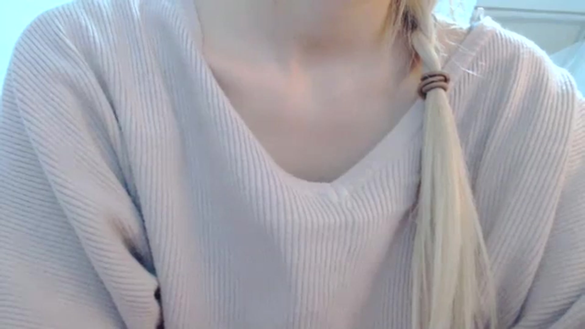 Gallery image thumbnail from AllleeS's myfreecams stream on, 12/17/2023, 15:07 image 17 of 20