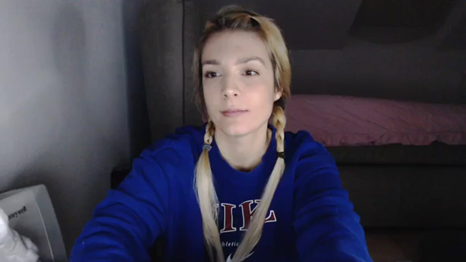 Gallery image thumbnail from AllleeS's myfreecams stream on, 01/07/2024, 15:04 image 1 of 20