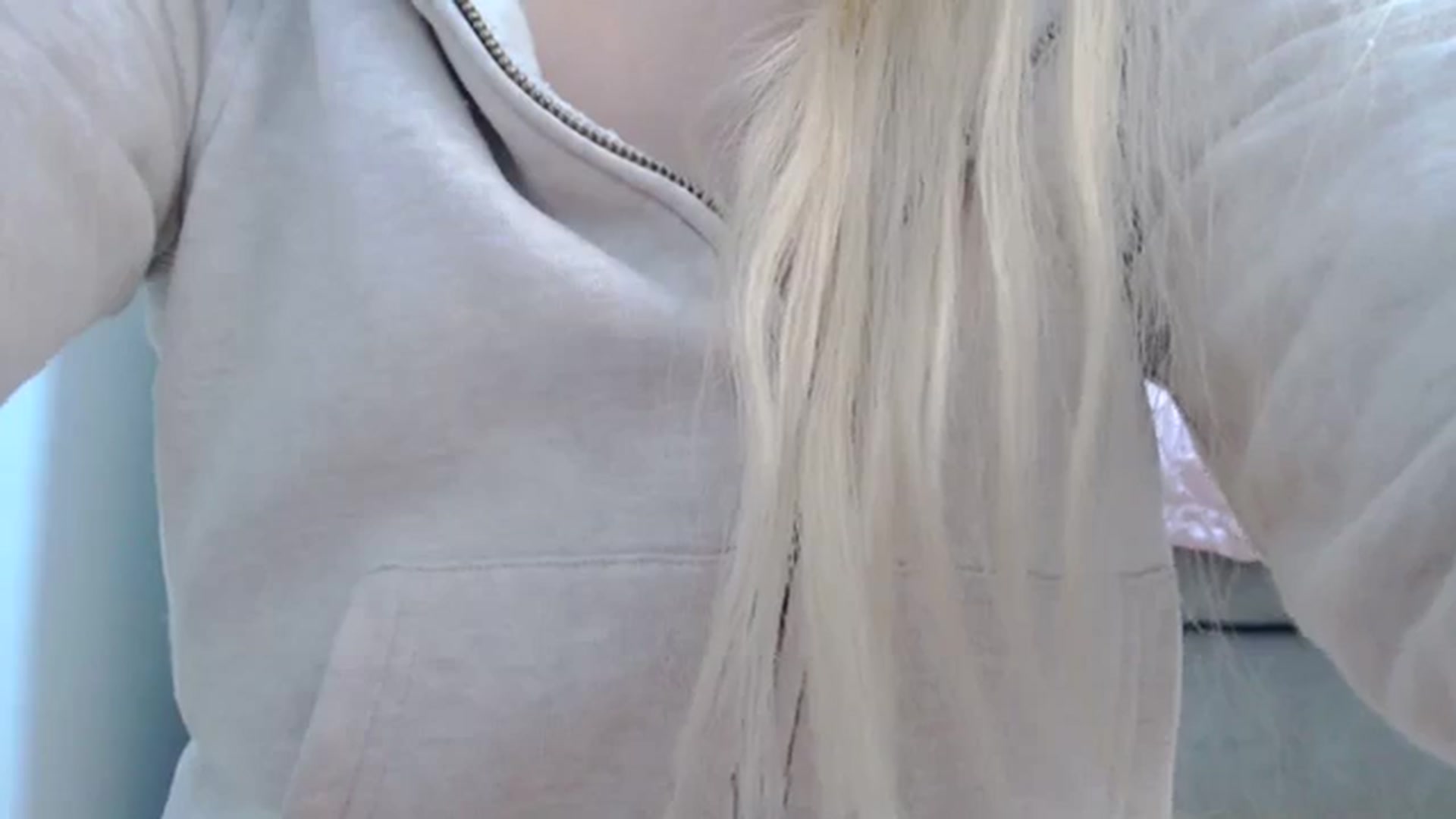 Gallery image thumbnail from AllleeS's myfreecams stream on, 01/23/2024, 14:36 image 16 of 20
