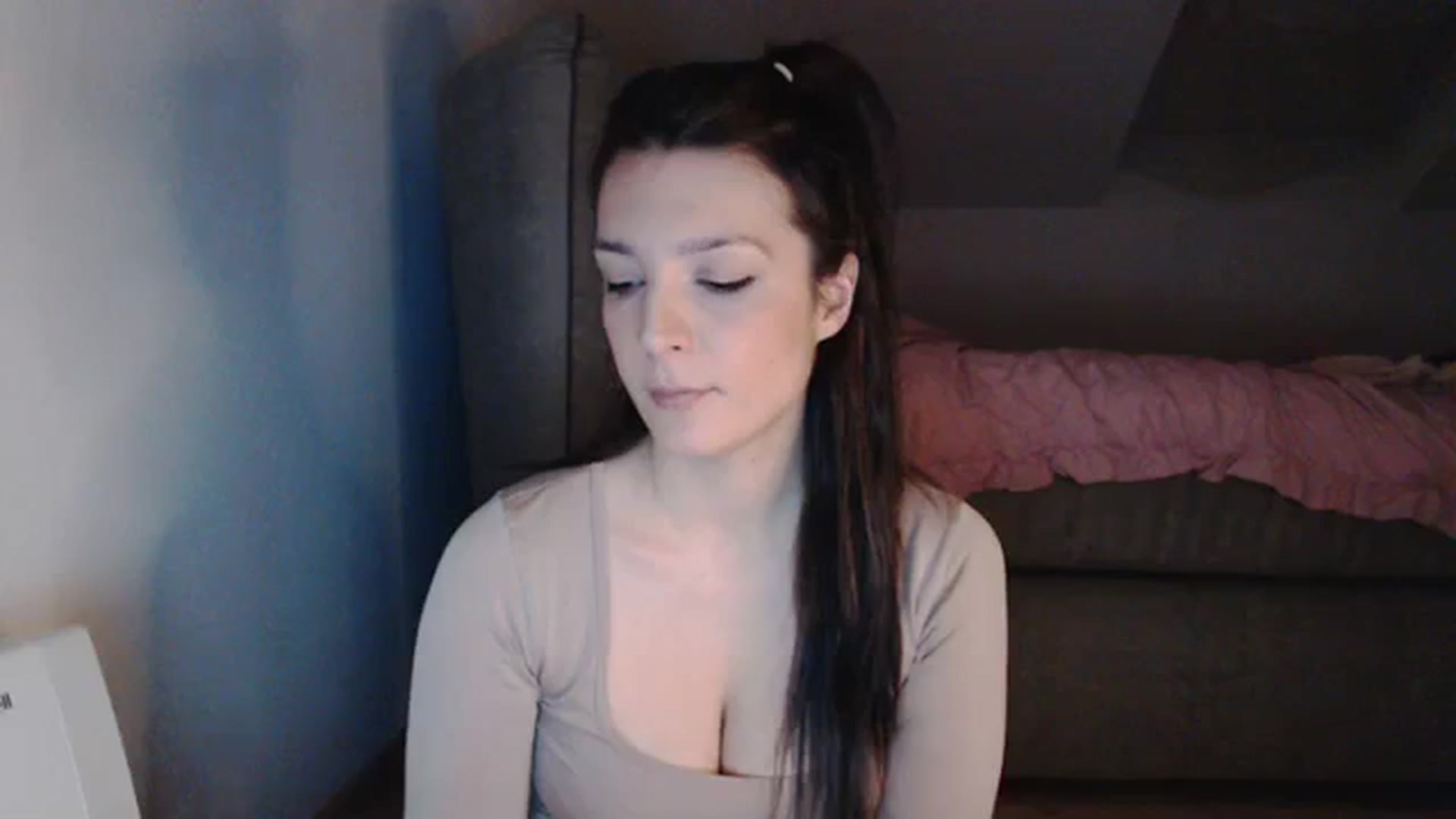 Gallery image thumbnail from AllleeS's myfreecams stream on, 02/08/2024, 14:58 image 17 of 20
