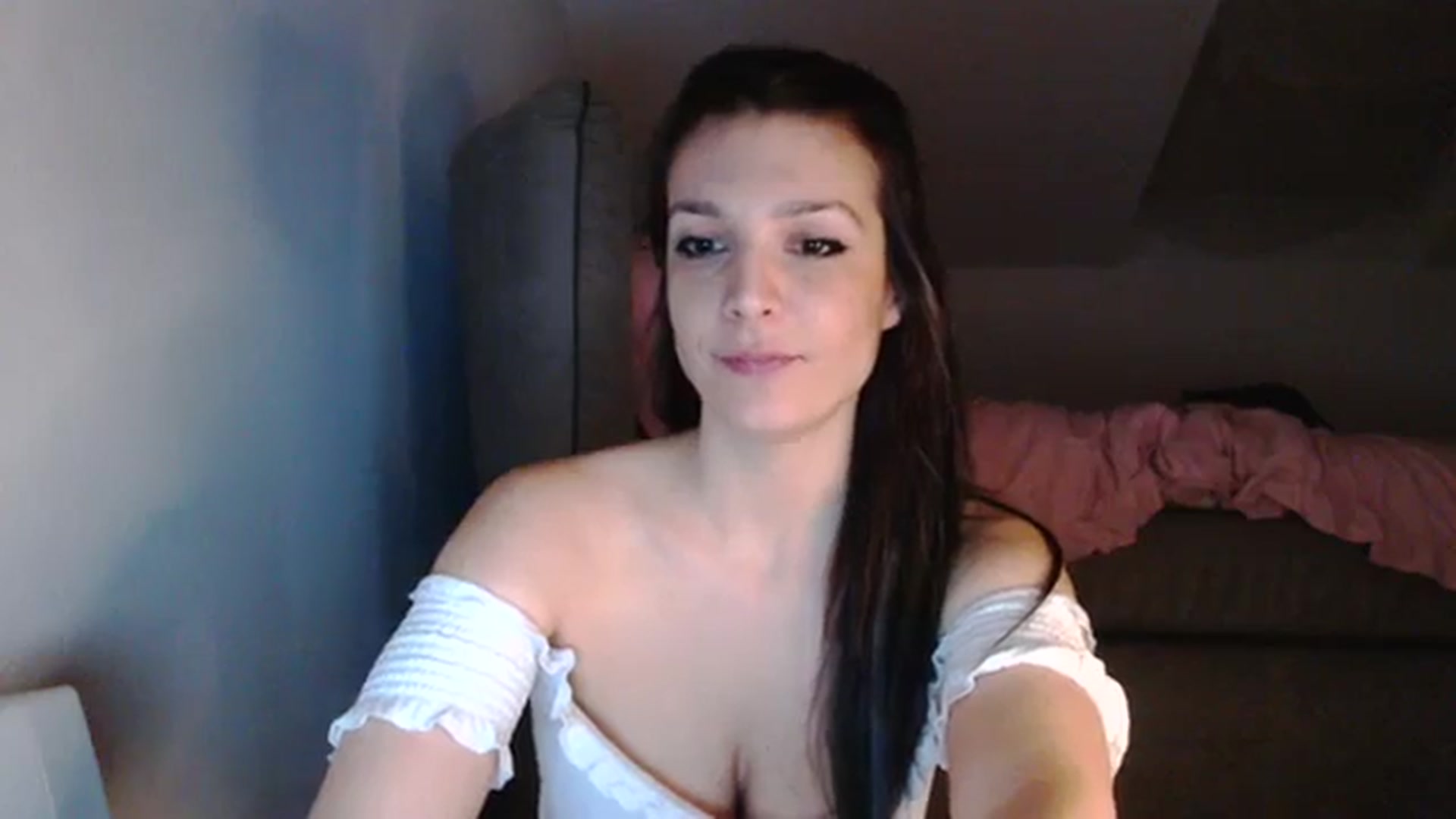 Gallery image thumbnail from AllleeS's myfreecams stream on, 02/21/2024, 15:59 image 18 of 20