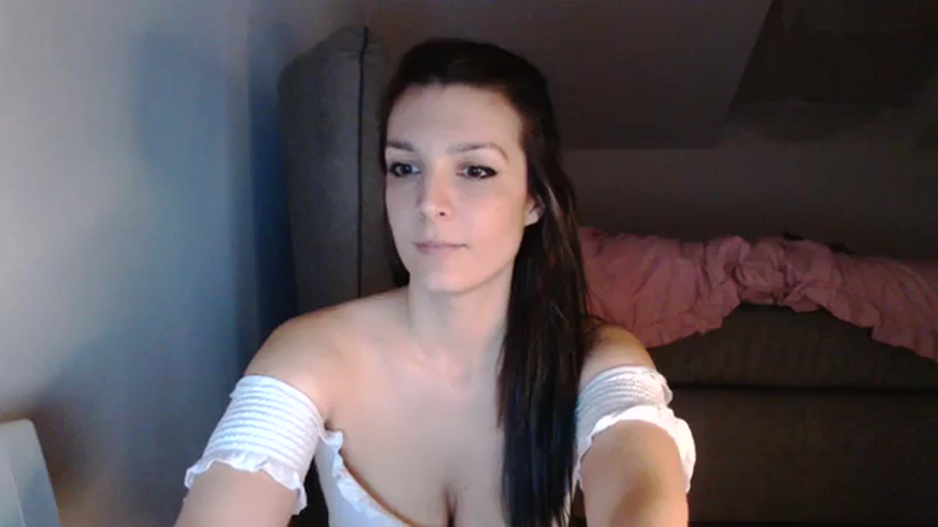 Gallery image thumbnail from AllleeS's myfreecams stream on, 02/21/2024, 15:59 image 3 of 20