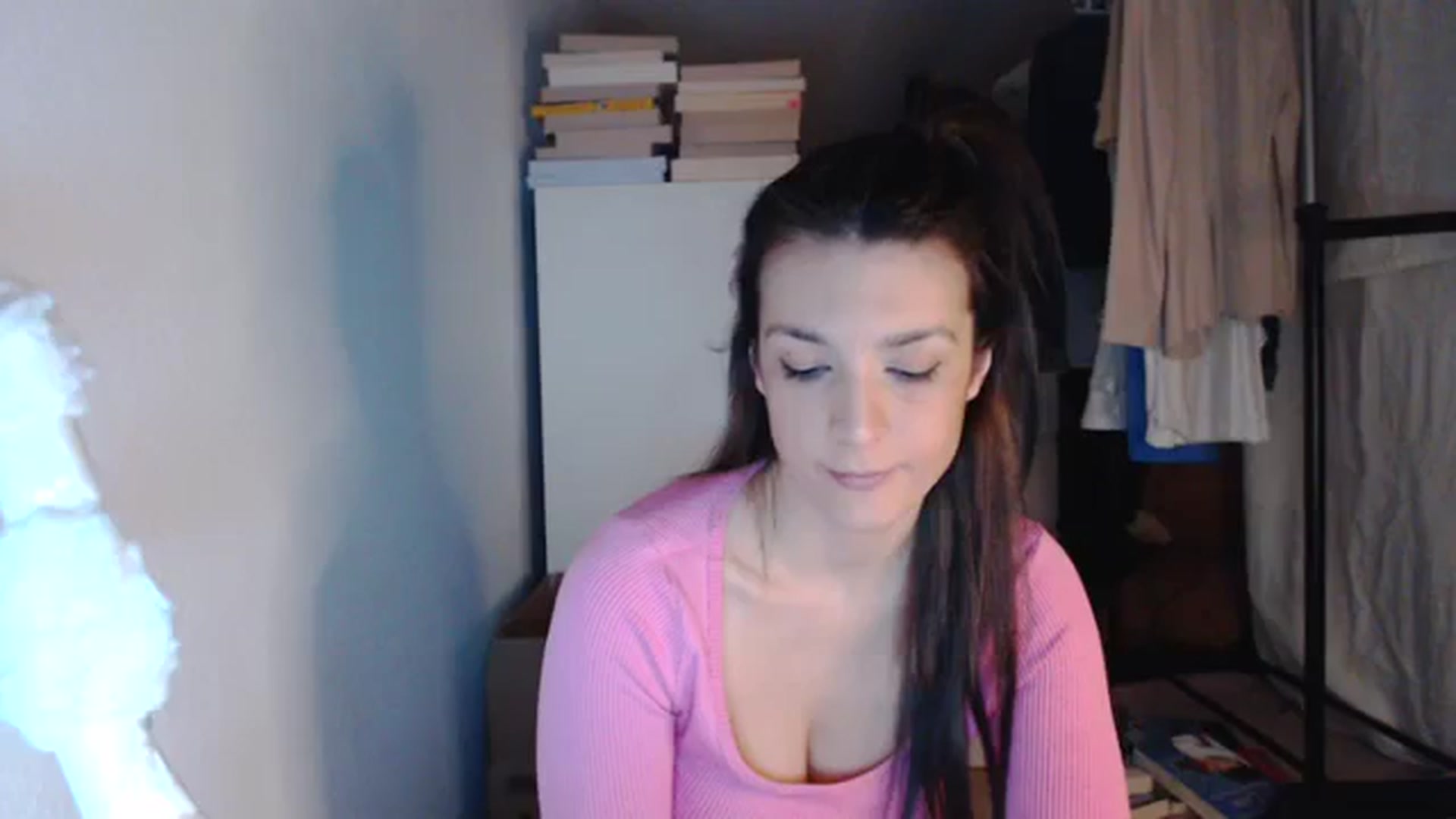 Gallery image thumbnail from AllleeS's myfreecams stream on, 03/07/2024, 14:41 image 2 of 20