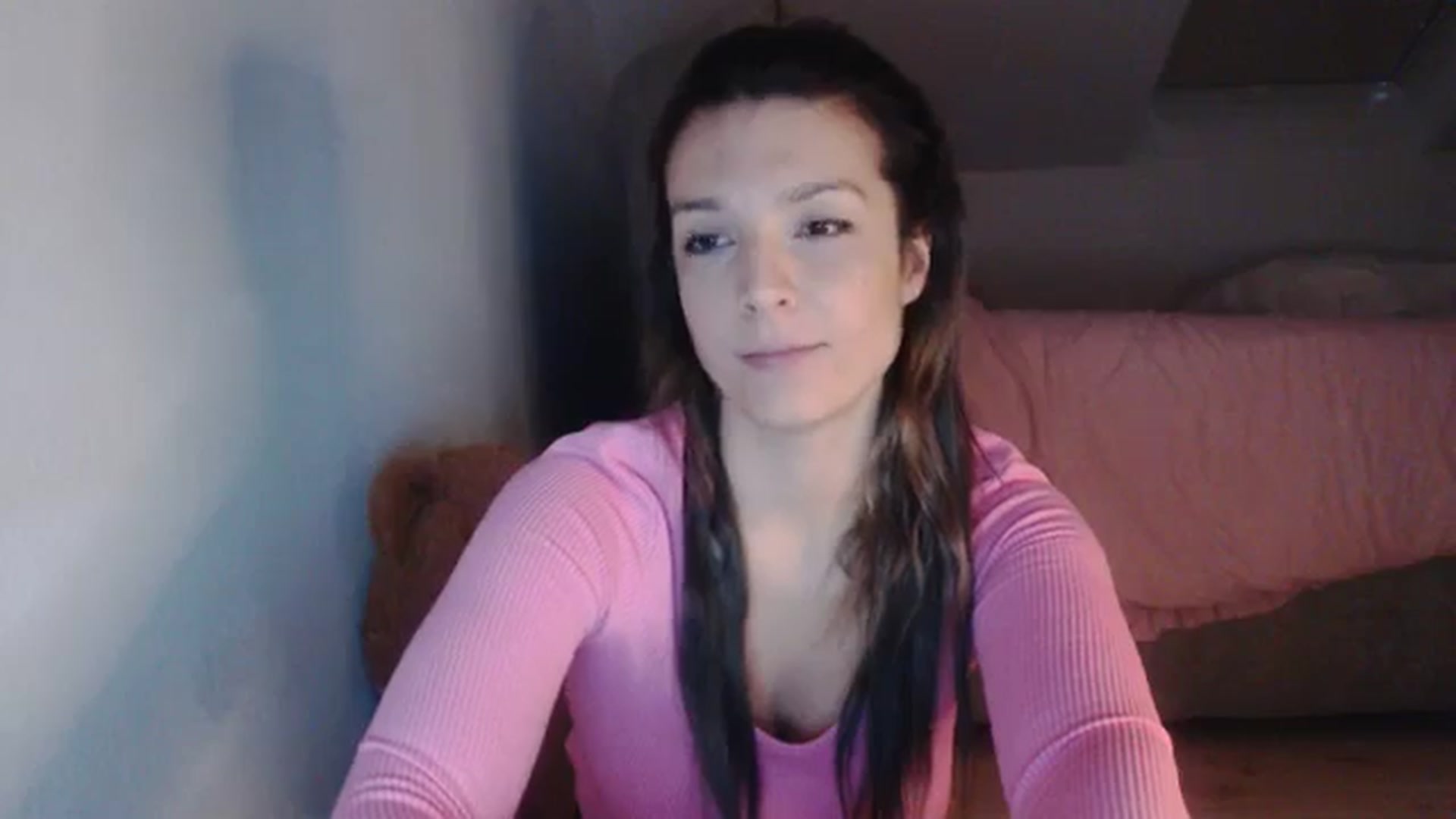 Gallery image thumbnail from AllleeS's myfreecams stream on, 04/28/2024, 14:08 image 3 of 20