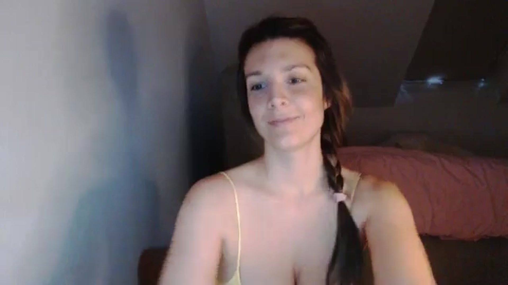 Gallery image thumbnail from AllleeS's myfreecams stream on, 05/03/2024, 14:34 image 9 of 20