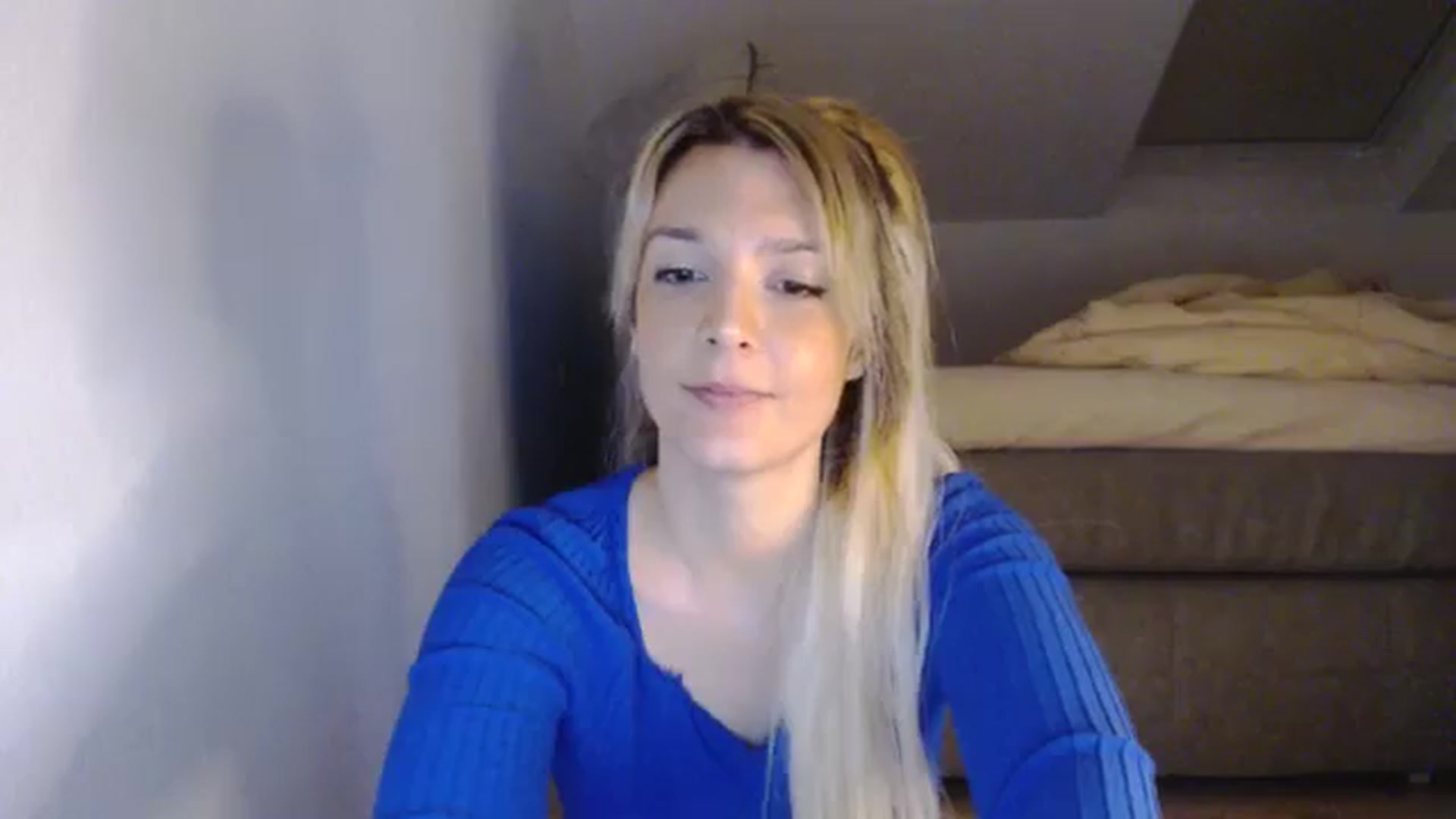 Gallery image thumbnail from AllleeS's myfreecams stream on, 05/21/2024, 13:47 image 15 of 20