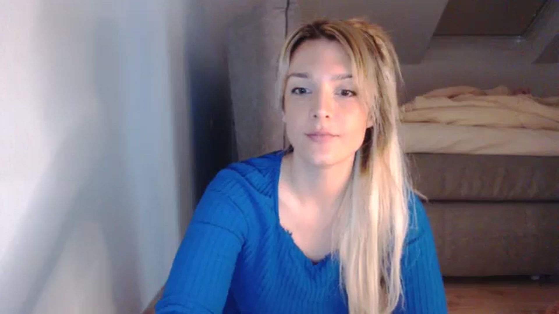Gallery image thumbnail from AllleeS's myfreecams stream on, 05/21/2024, 13:47 image 4 of 20