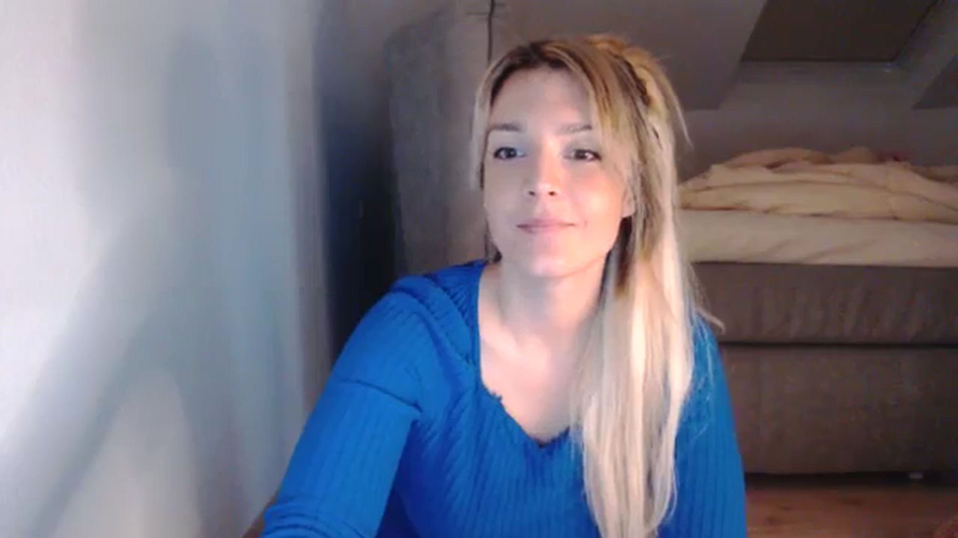 Gallery image thumbnail from AllleeS's myfreecams stream on, 05/21/2024, 13:47 image 2 of 20