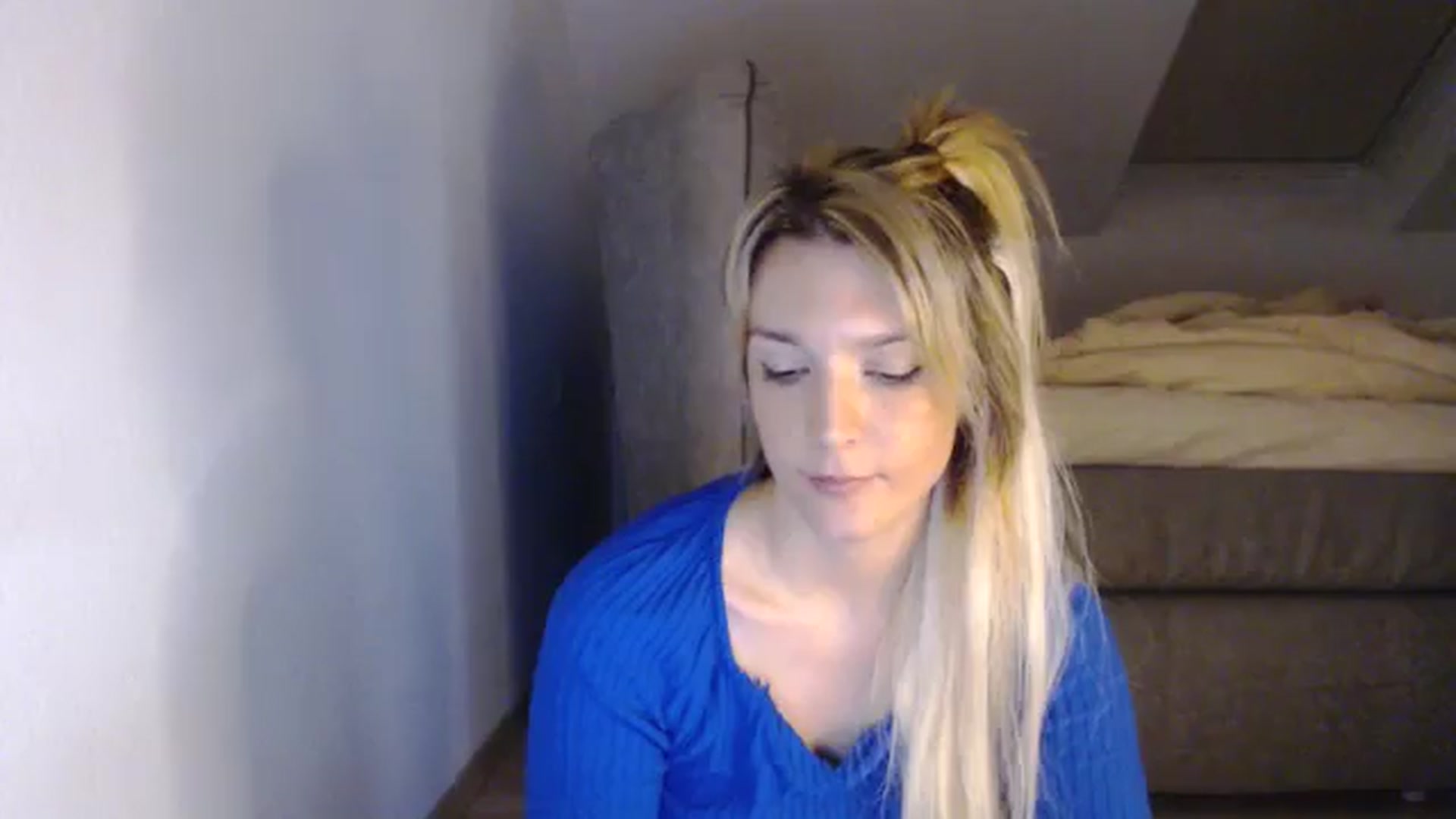 Gallery image thumbnail from AllleeS's myfreecams stream on, 05/21/2024, 13:47 image 11 of 20