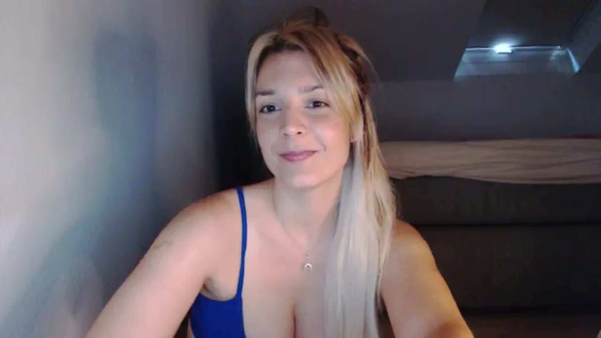 Gallery image thumbnail from AllleeS's myfreecams stream on, 07/14/2024, 13:11 image 3 of 20