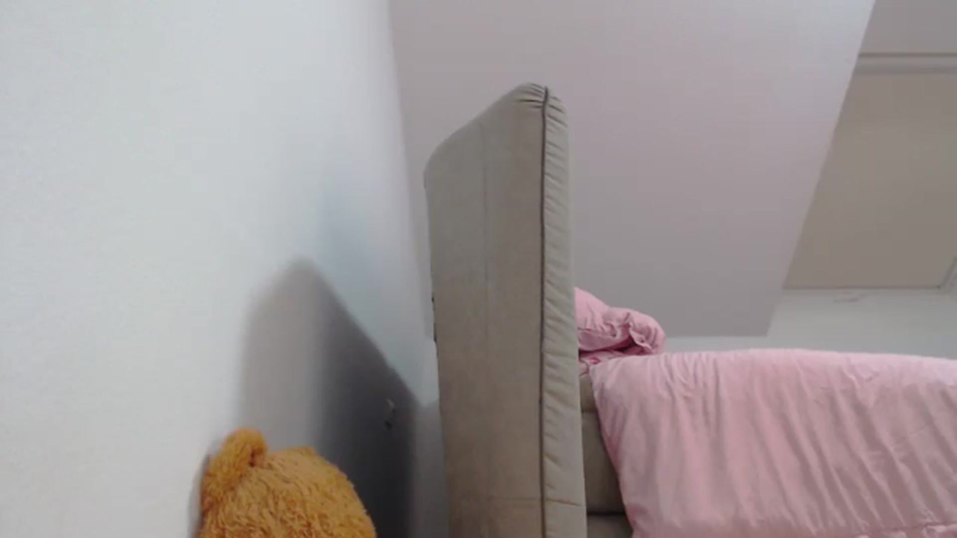 Gallery image thumbnail from AllleeS's myfreecams stream on, 09/07/2024, 13:48 image 7 of 20