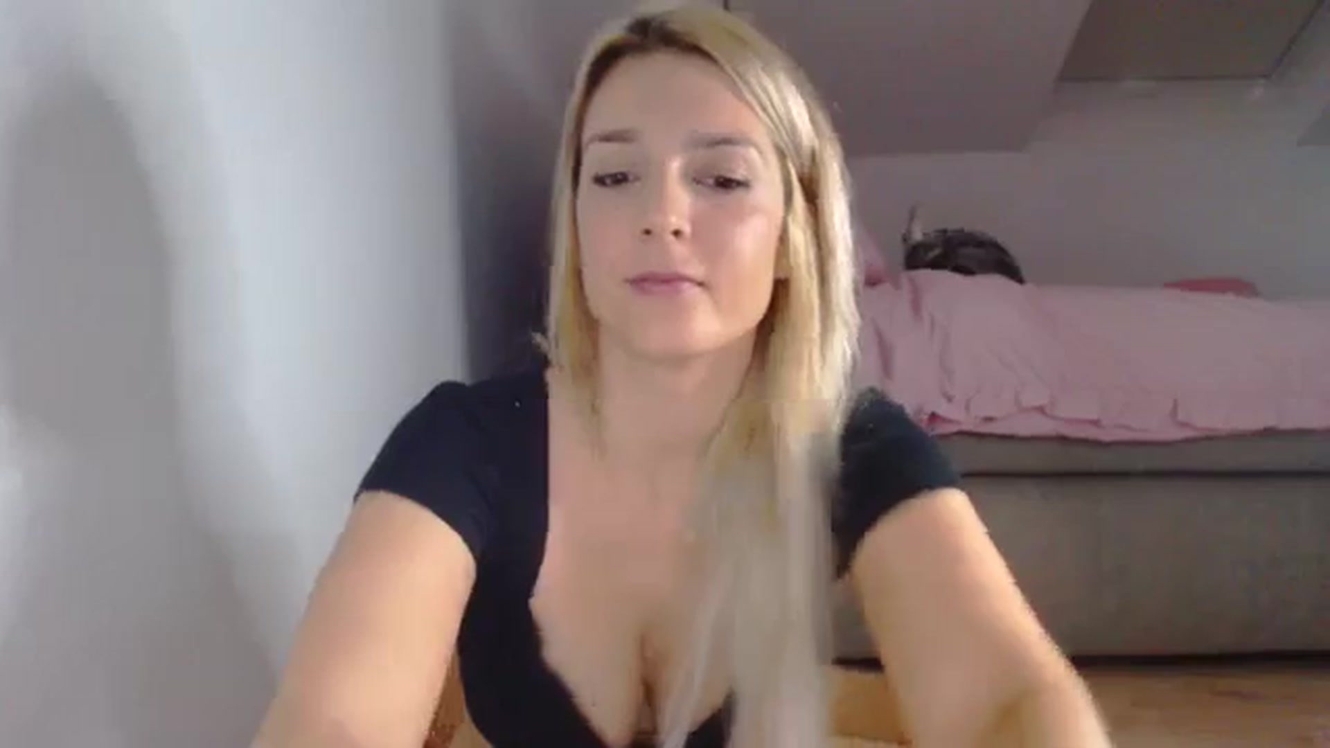 Gallery image thumbnail from AllleeS's myfreecams stream on, 09/11/2024, 13:58 image 3 of 20