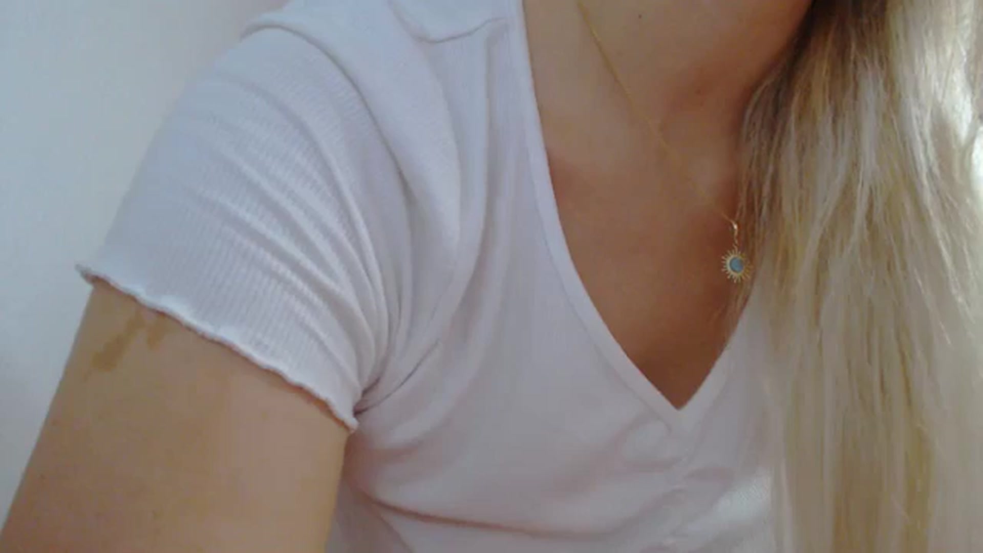 Gallery image thumbnail from AllleeS's myfreecams stream on, 09/12/2024, 13:13 image 9 of 20