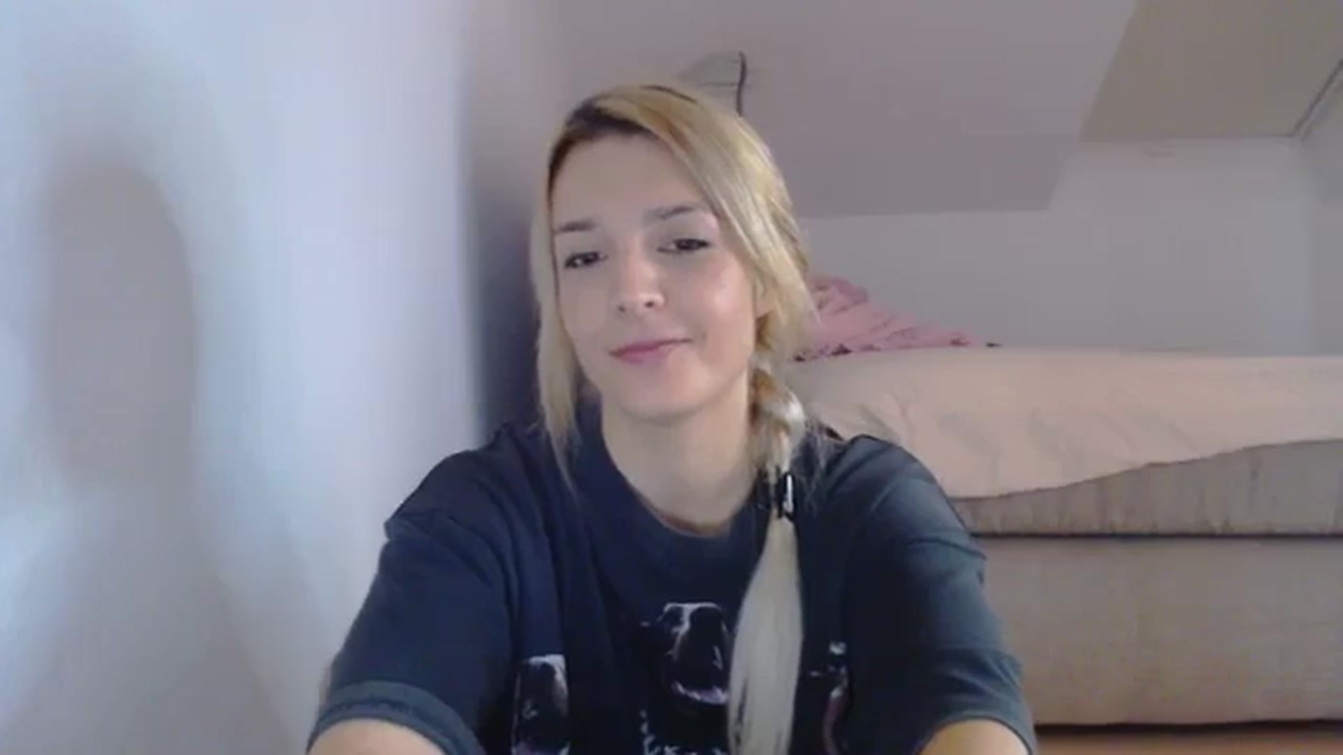 Gallery image thumbnail from AllleeS's myfreecams stream on, 09/17/2024, 14:07 image 20 of 20