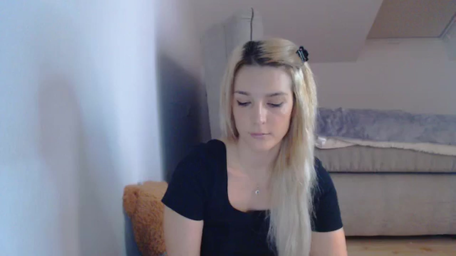 Gallery image thumbnail from AllleeS's myfreecams stream on, 09/20/2024, 13:49 image 1 of 20