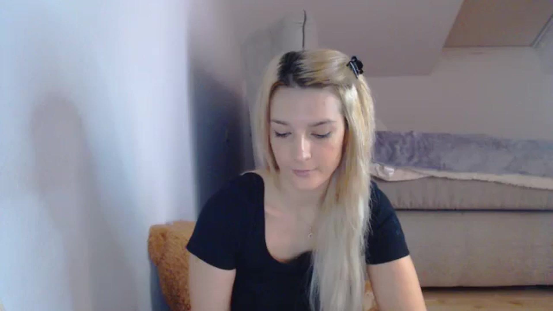Gallery image thumbnail from AllleeS's myfreecams stream on, 09/20/2024, 13:49 image 4 of 20