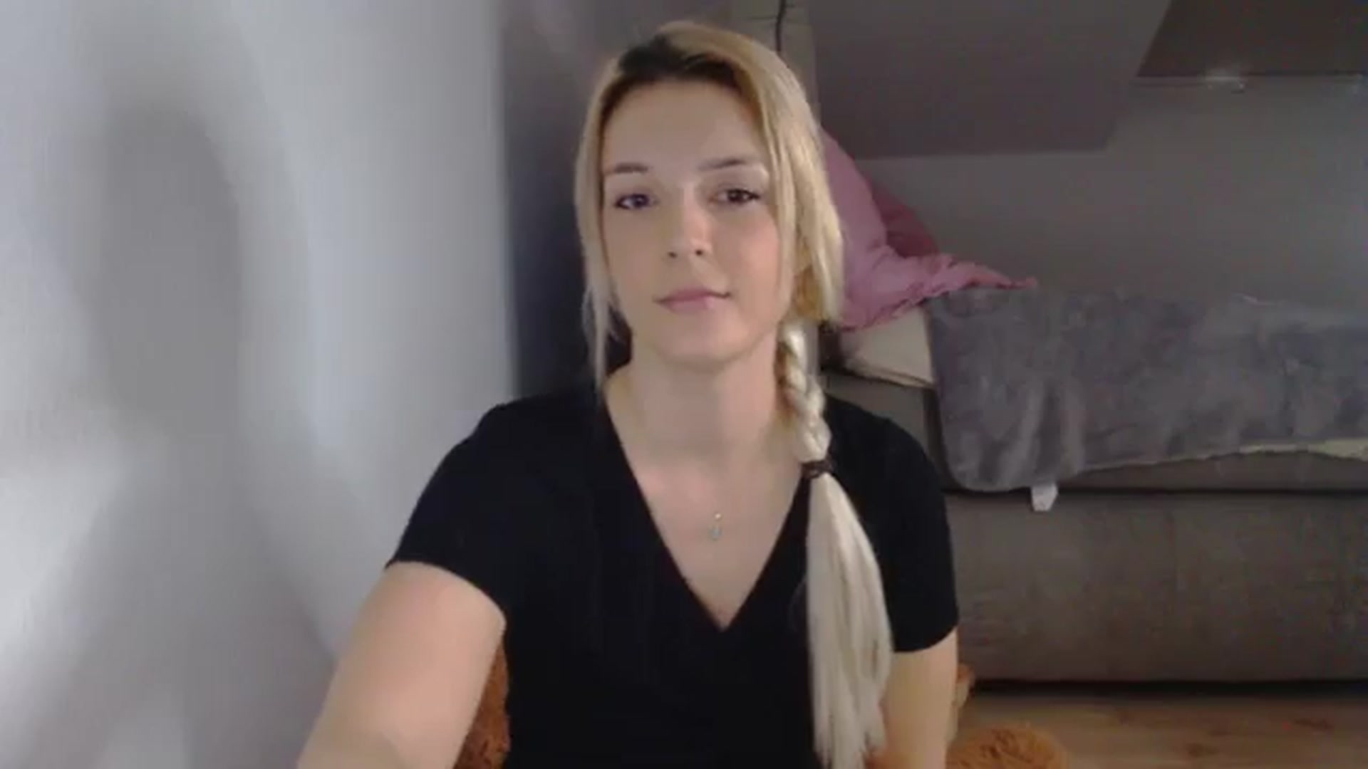 Gallery image thumbnail from AllleeS's myfreecams stream on, 09/26/2024, 12:35 image 13 of 20