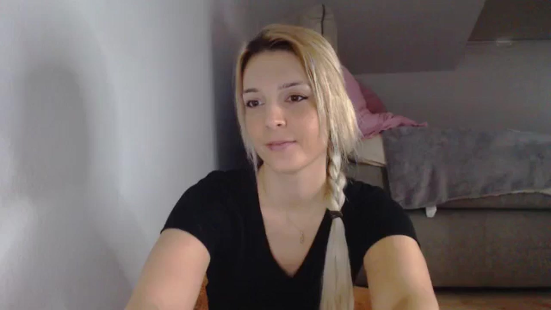 Gallery image thumbnail from AllleeS's myfreecams stream on, 09/26/2024, 13:31 image 17 of 20