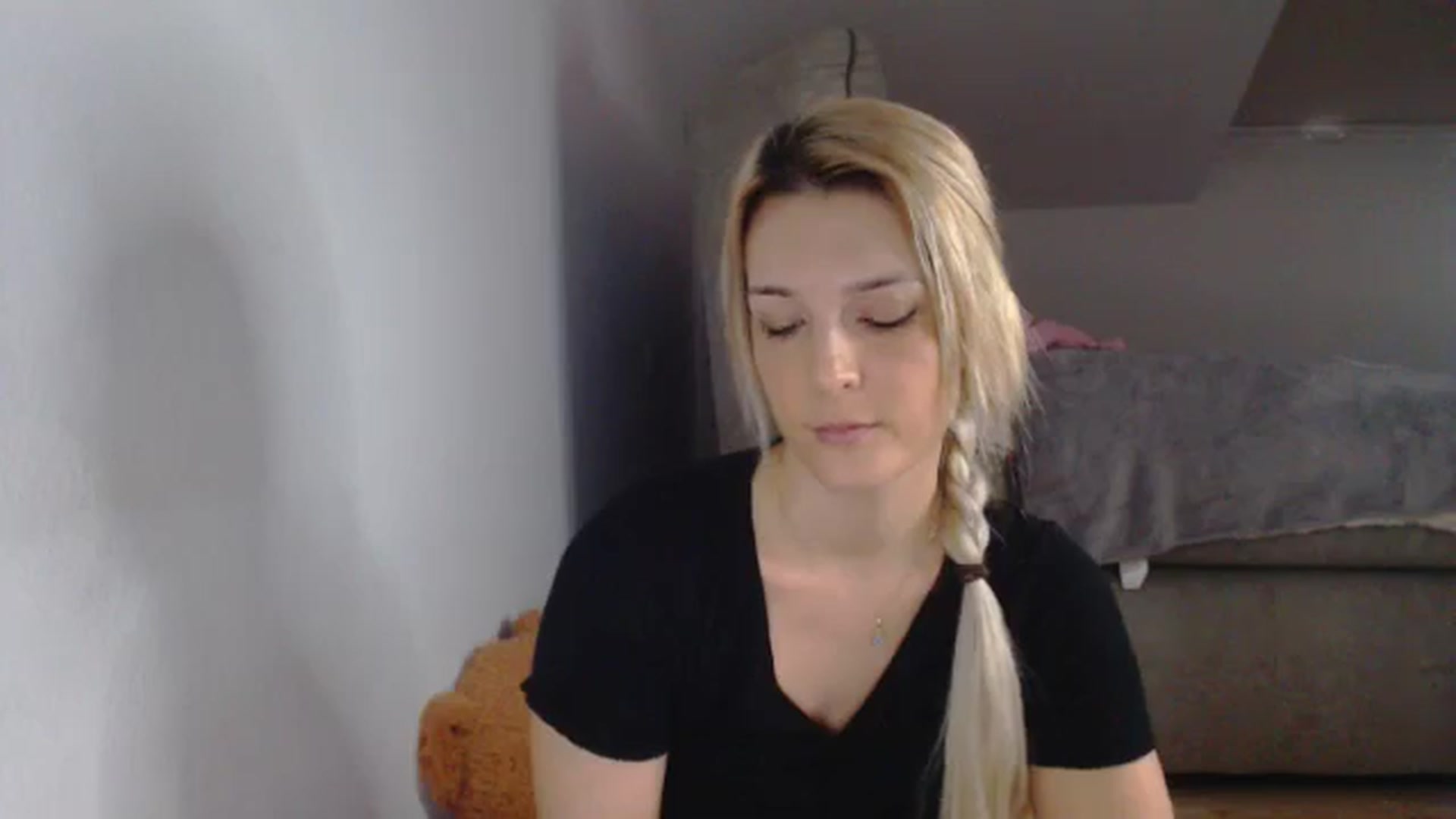 Gallery image thumbnail from AllleeS's myfreecams stream on, 09/26/2024, 13:31 image 16 of 20
