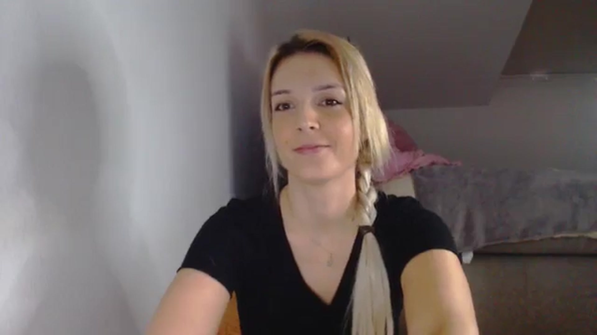 Gallery image thumbnail from AllleeS's myfreecams stream on, 09/26/2024, 13:31 image 7 of 20