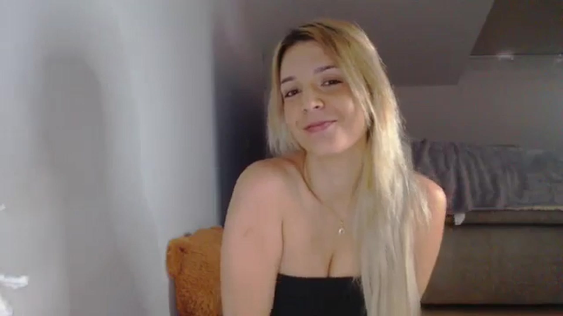 Gallery image thumbnail from AllleeS's myfreecams stream on, 09/27/2024, 14:11 image 11 of 20