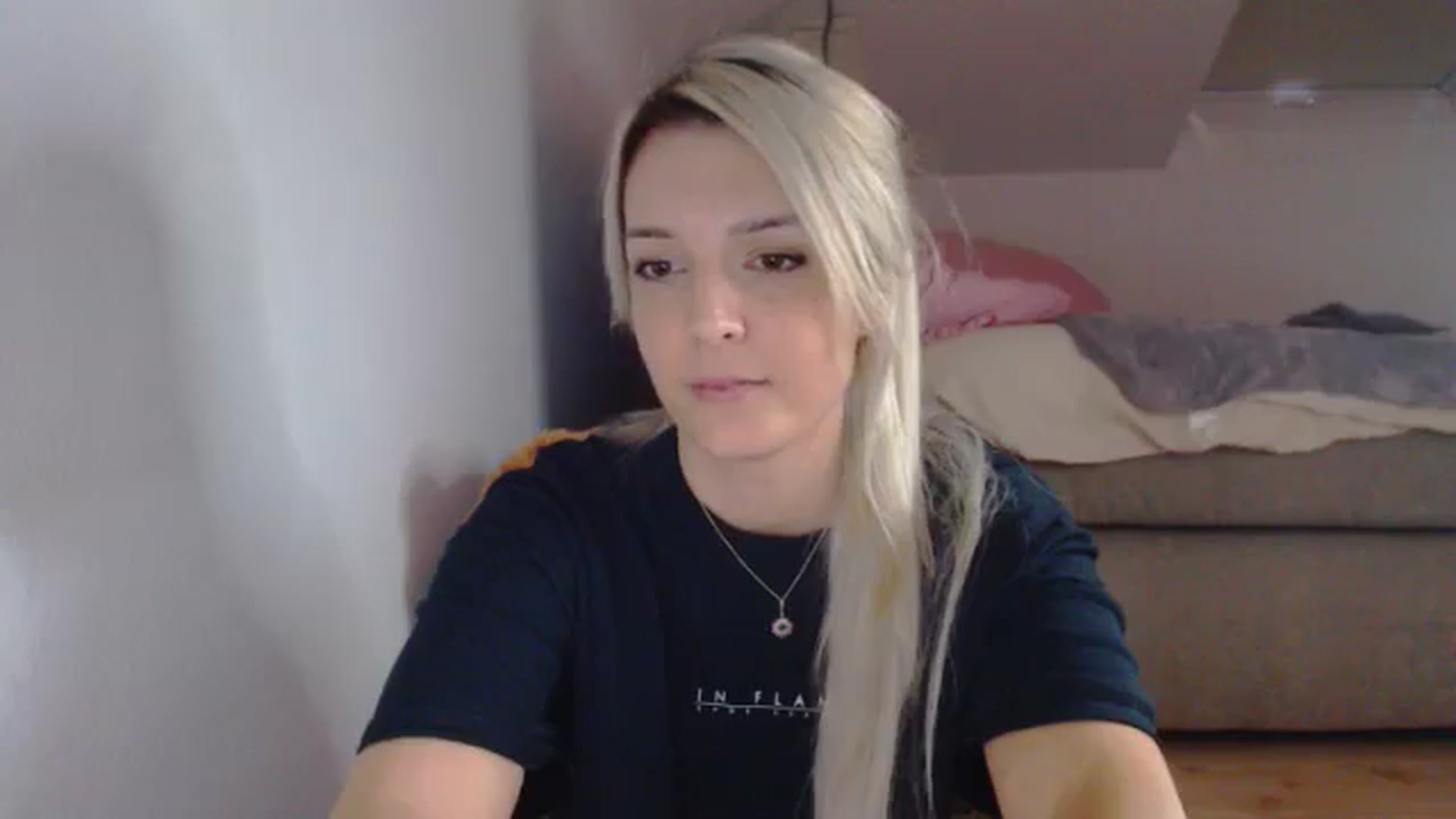 Gallery image thumbnail from AllleeS's myfreecams stream on, 10/02/2024, 14:09 image 10 of 20